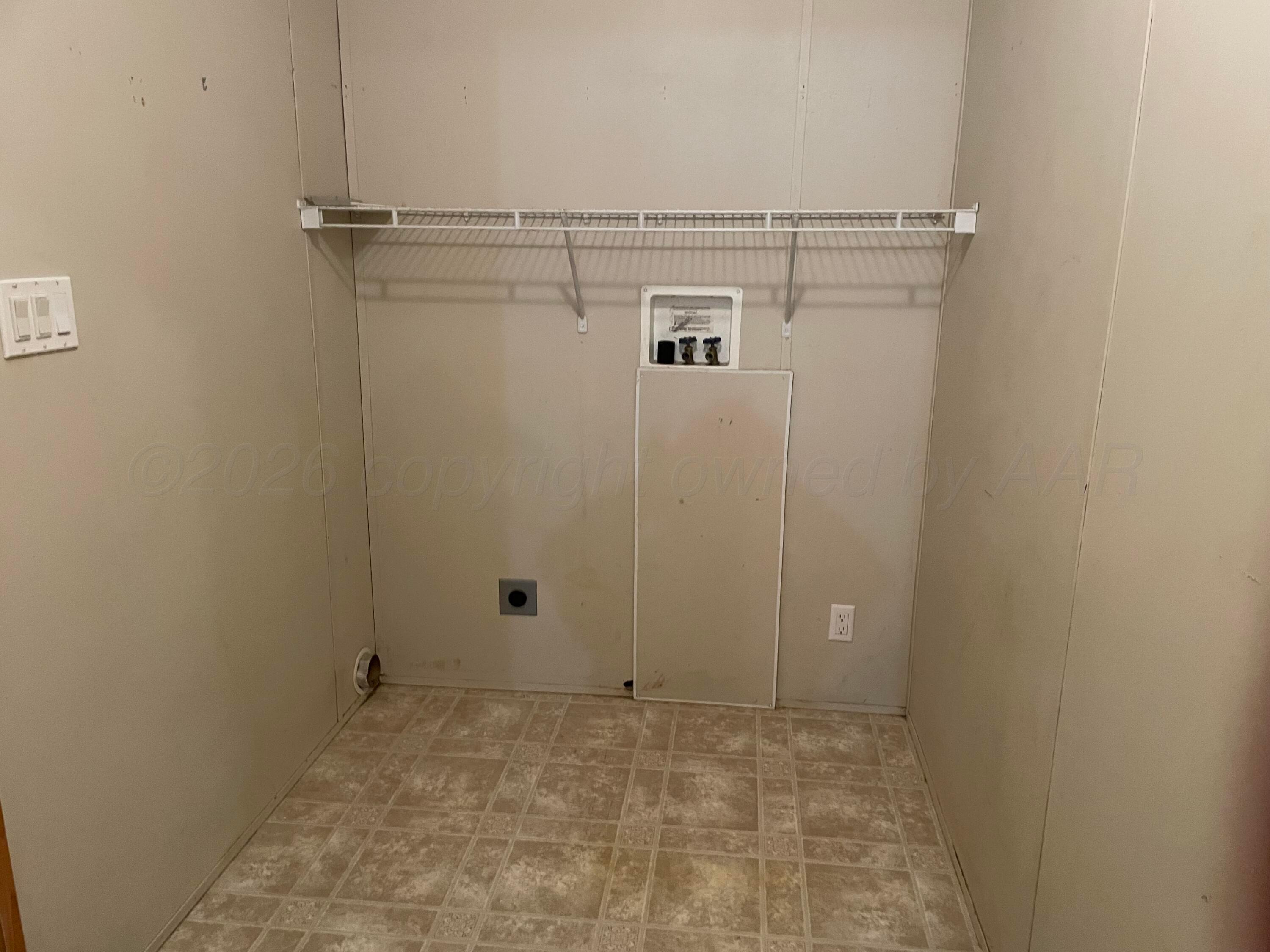 401 N Grace Street Property Photo 11