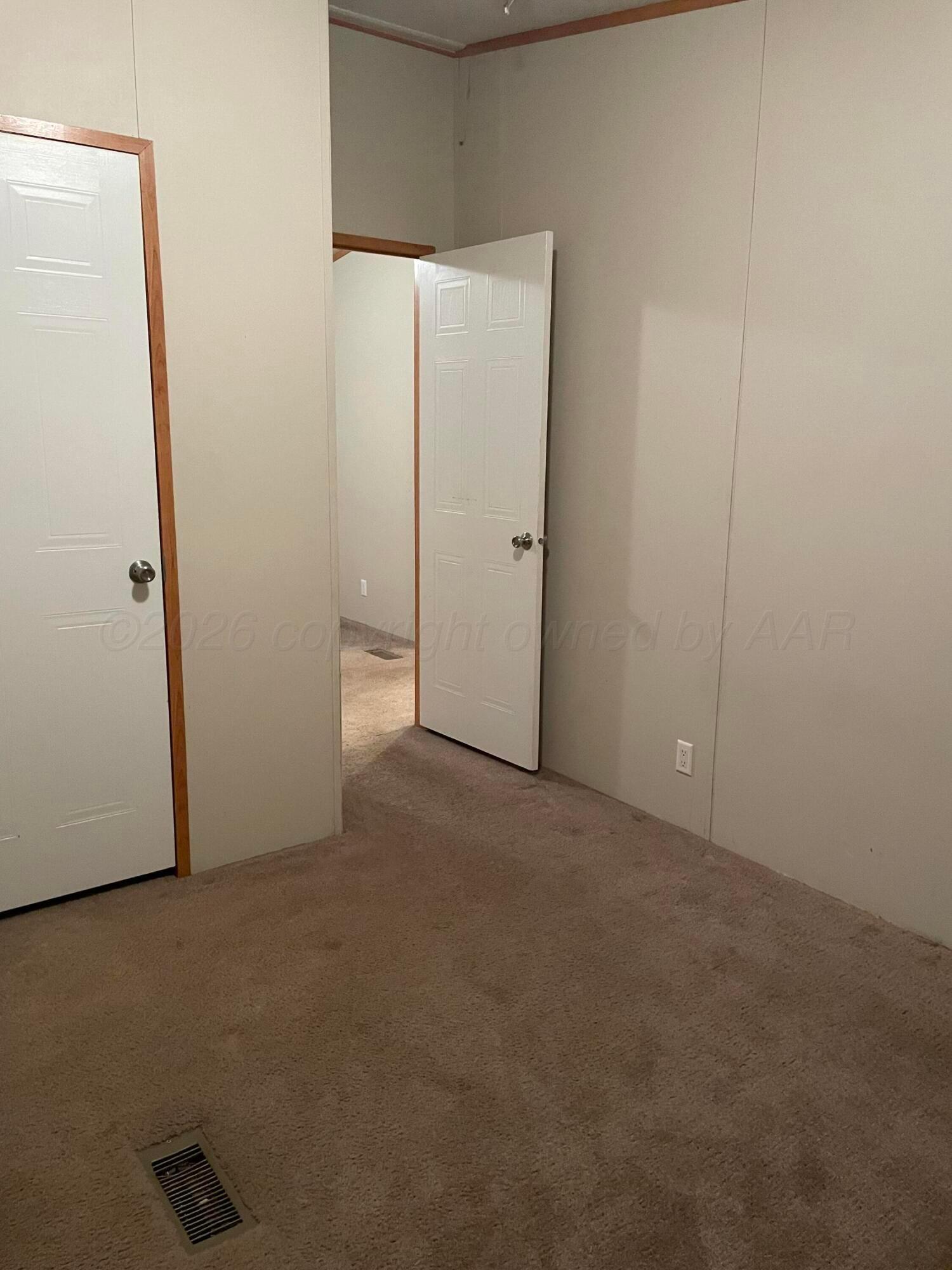 401 N Grace Street Property Photo 13