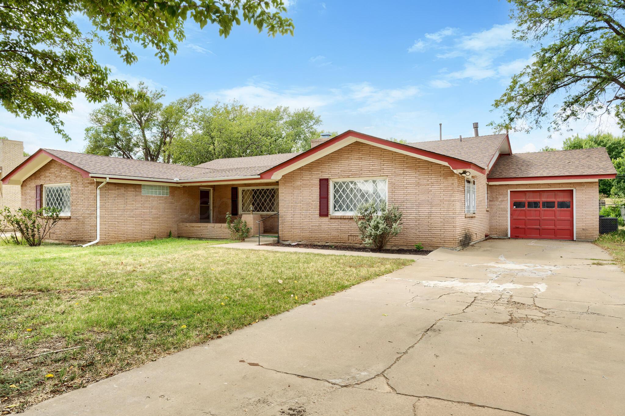 2216 S Tyler Street Property Photo 4