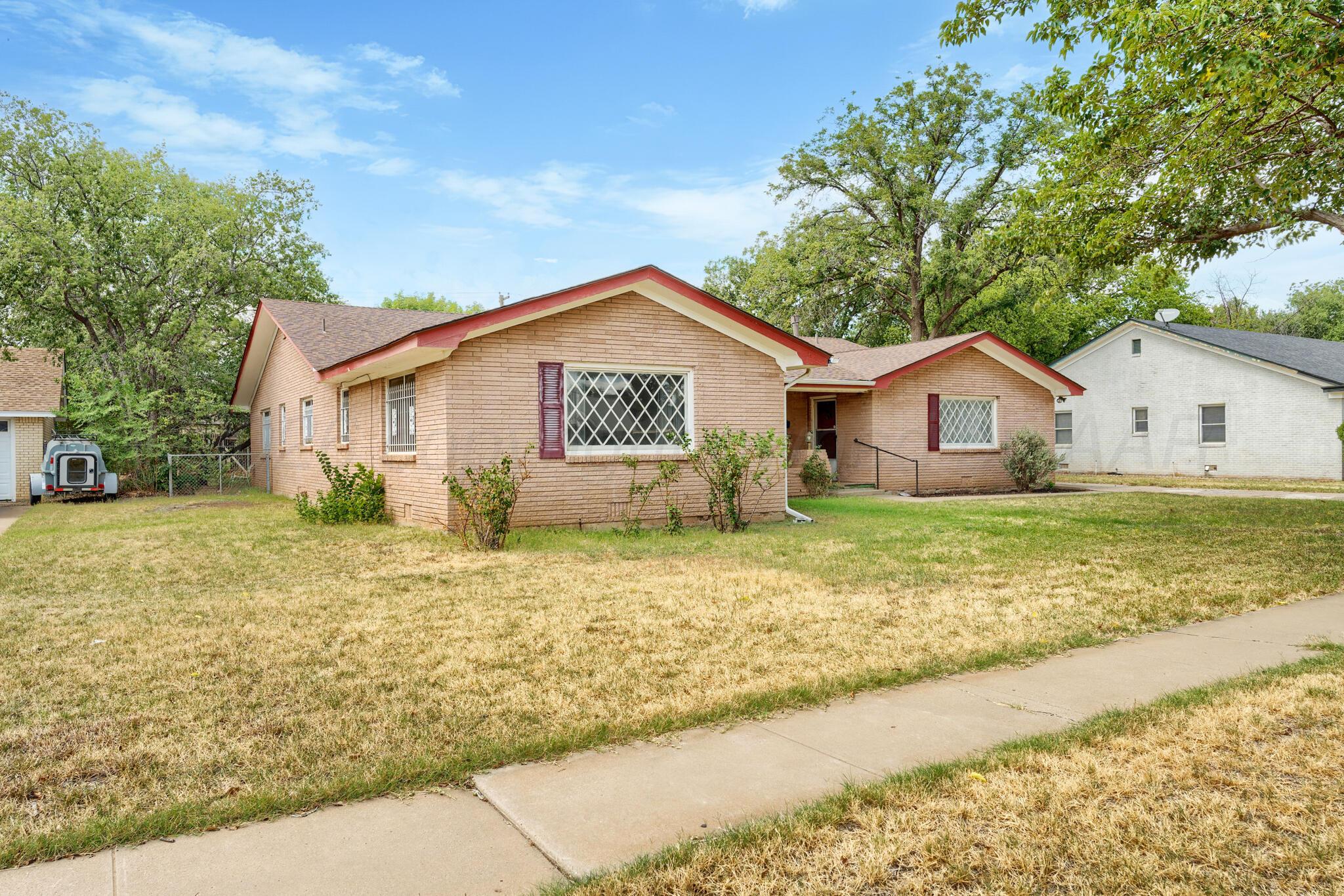 2216 S Tyler Street Property Photo 5