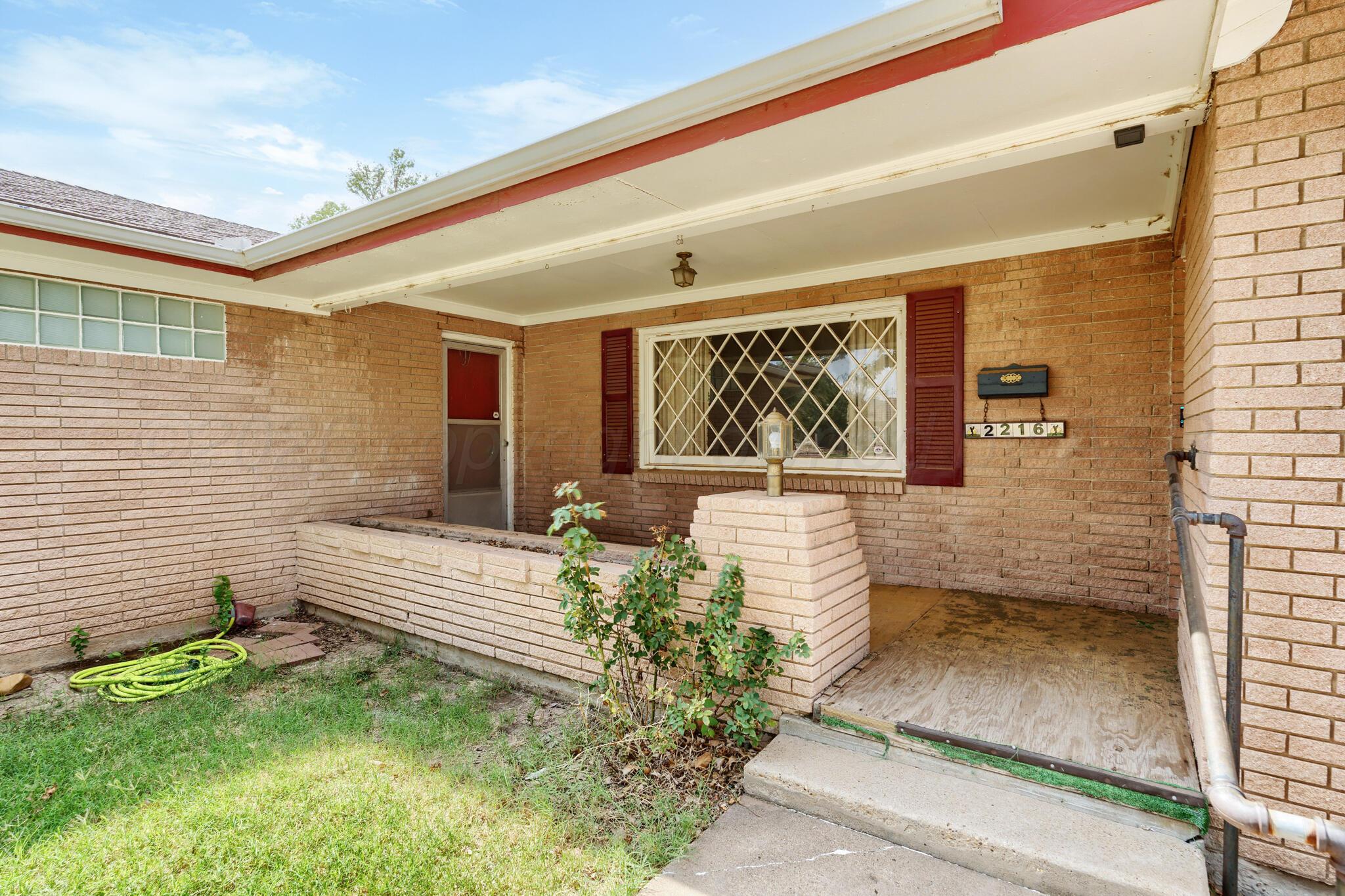 2216 S Tyler Street Property Photo 7