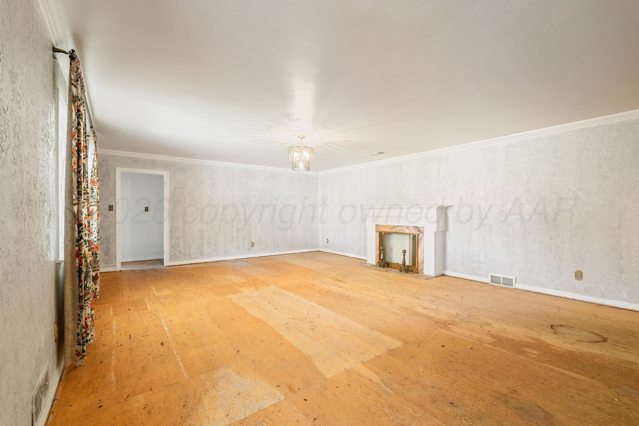 2216 S Tyler Street Property Photo 9