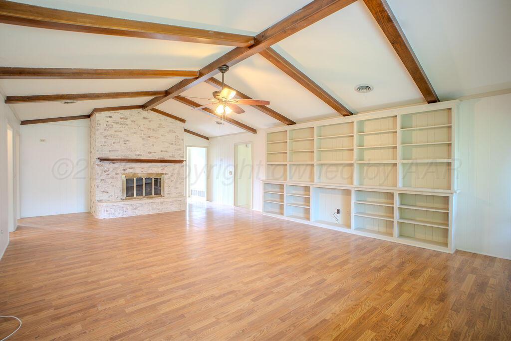 8012 Hoving Property Photo 5