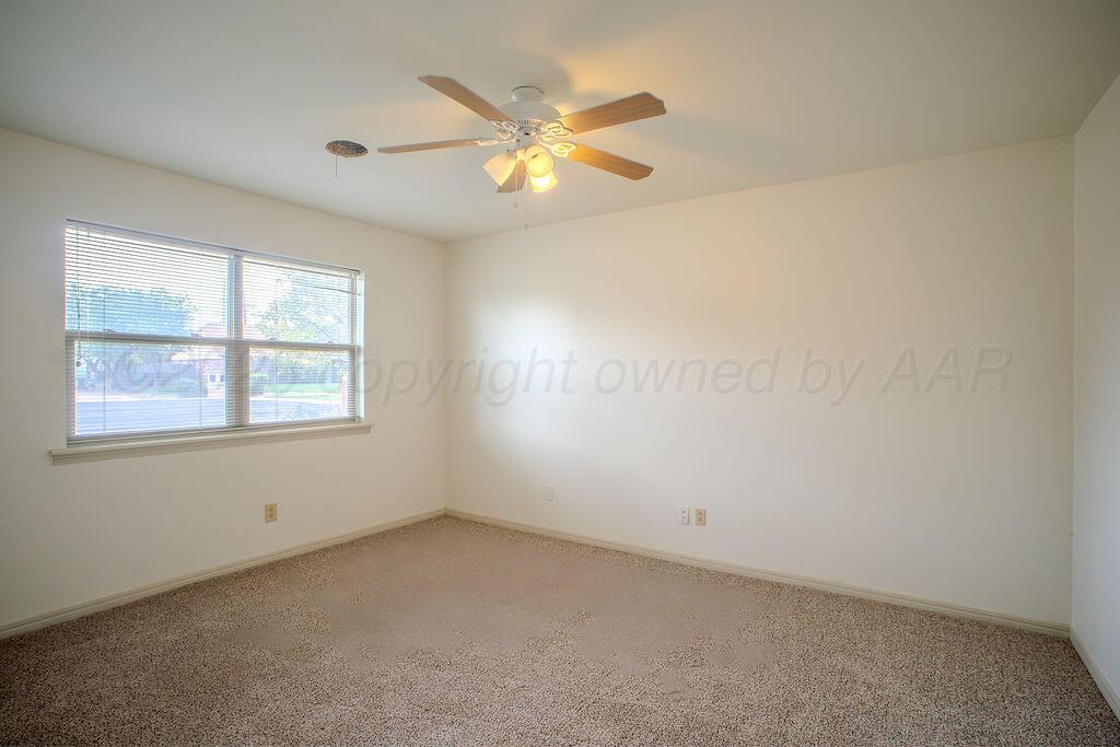 8012 Hoving Property Photo 19