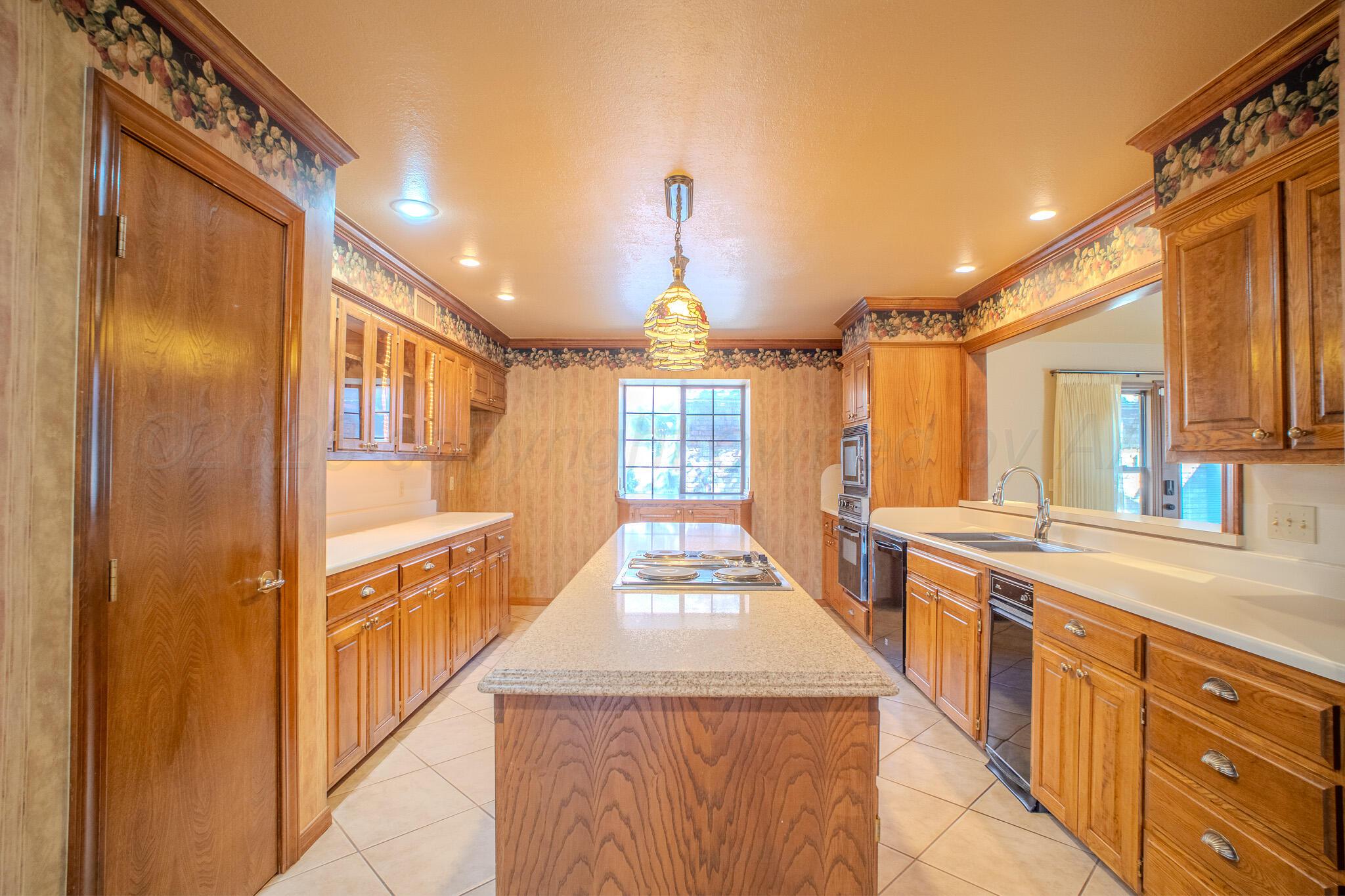 13 Quadrille Street Property Photo 10