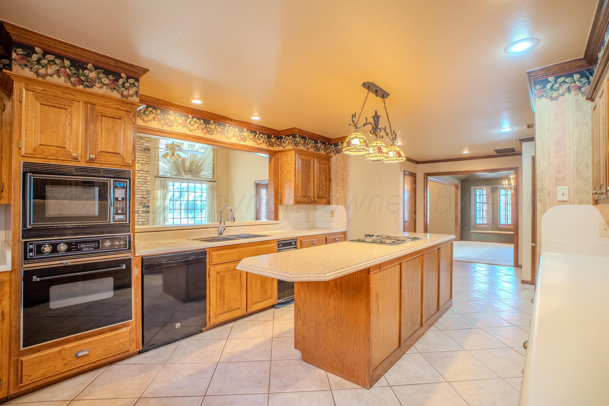 13 Quadrille Street Property Photo 12