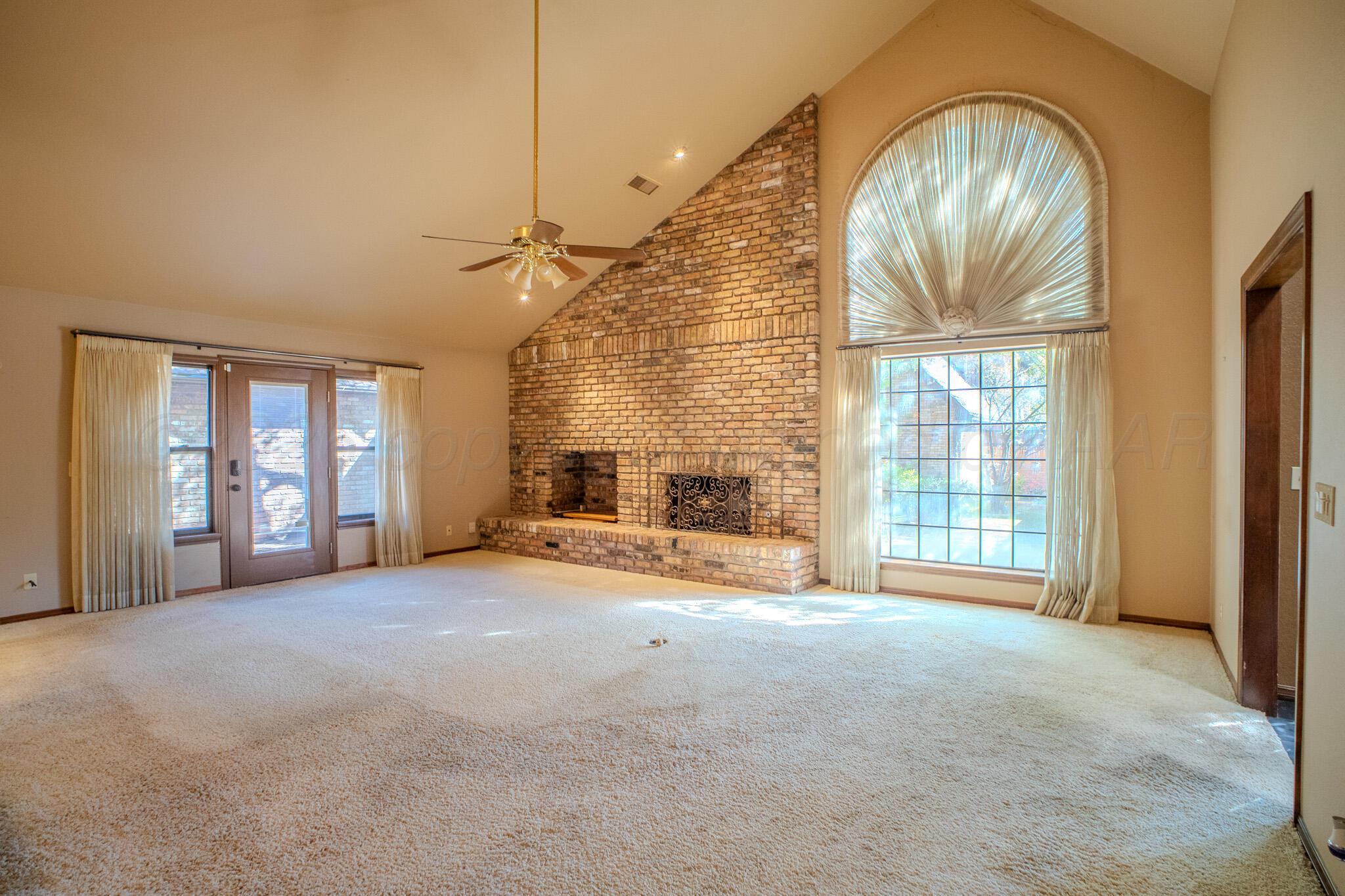 13 Quadrille Street Property Photo 14