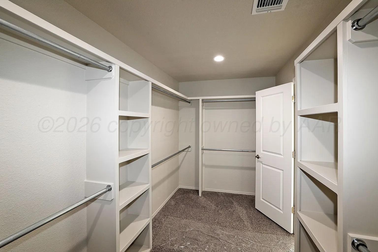 7605 Woodford Avenue Property Photo 11