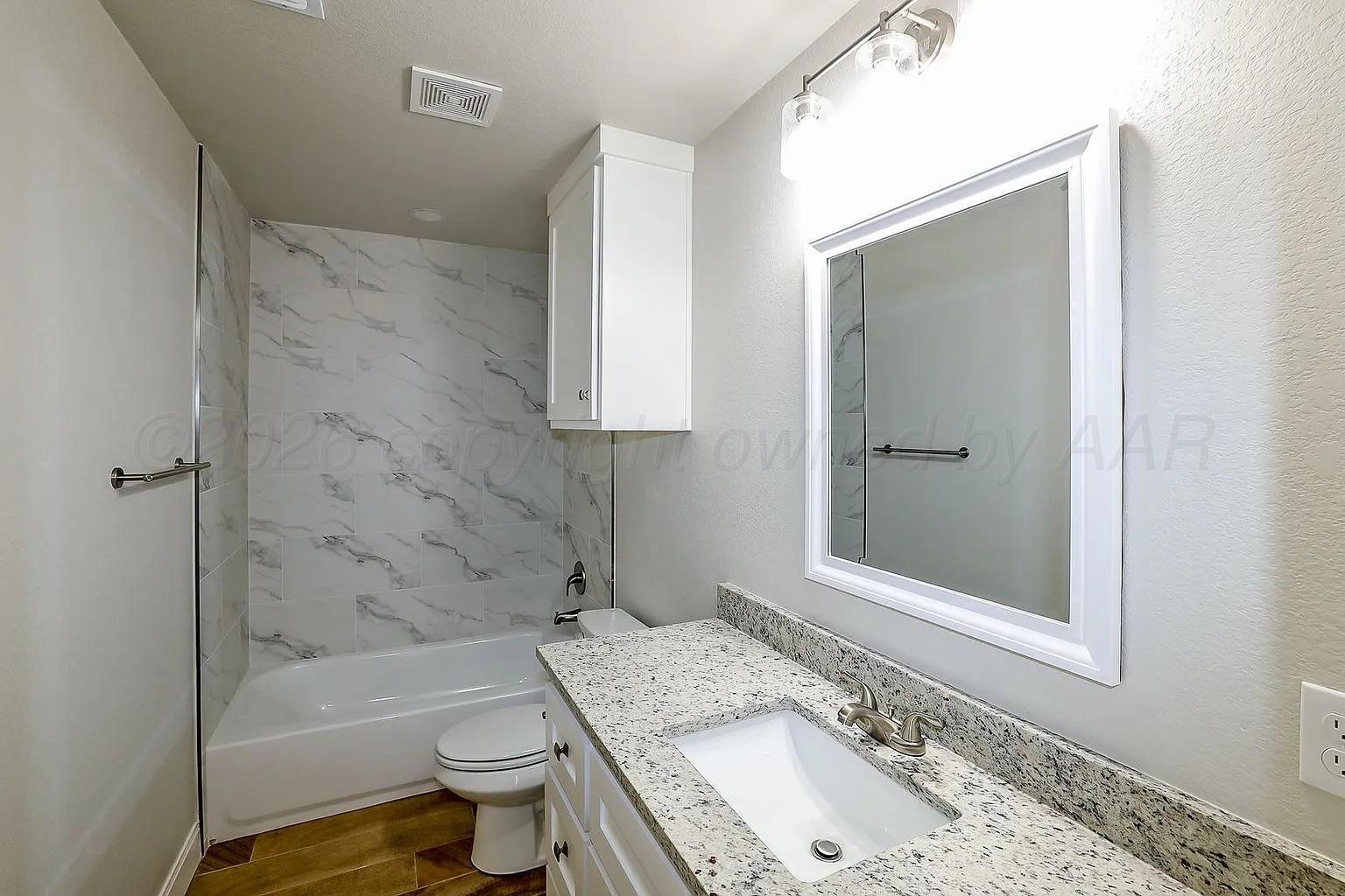 7605 Woodford Avenue Property Photo 16