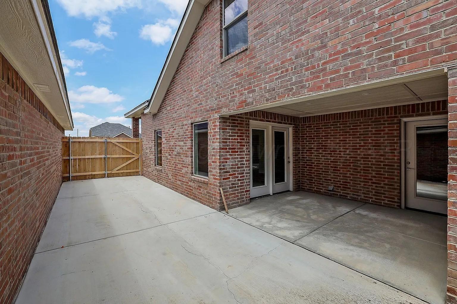 7605 Woodford Avenue Property Photo 21