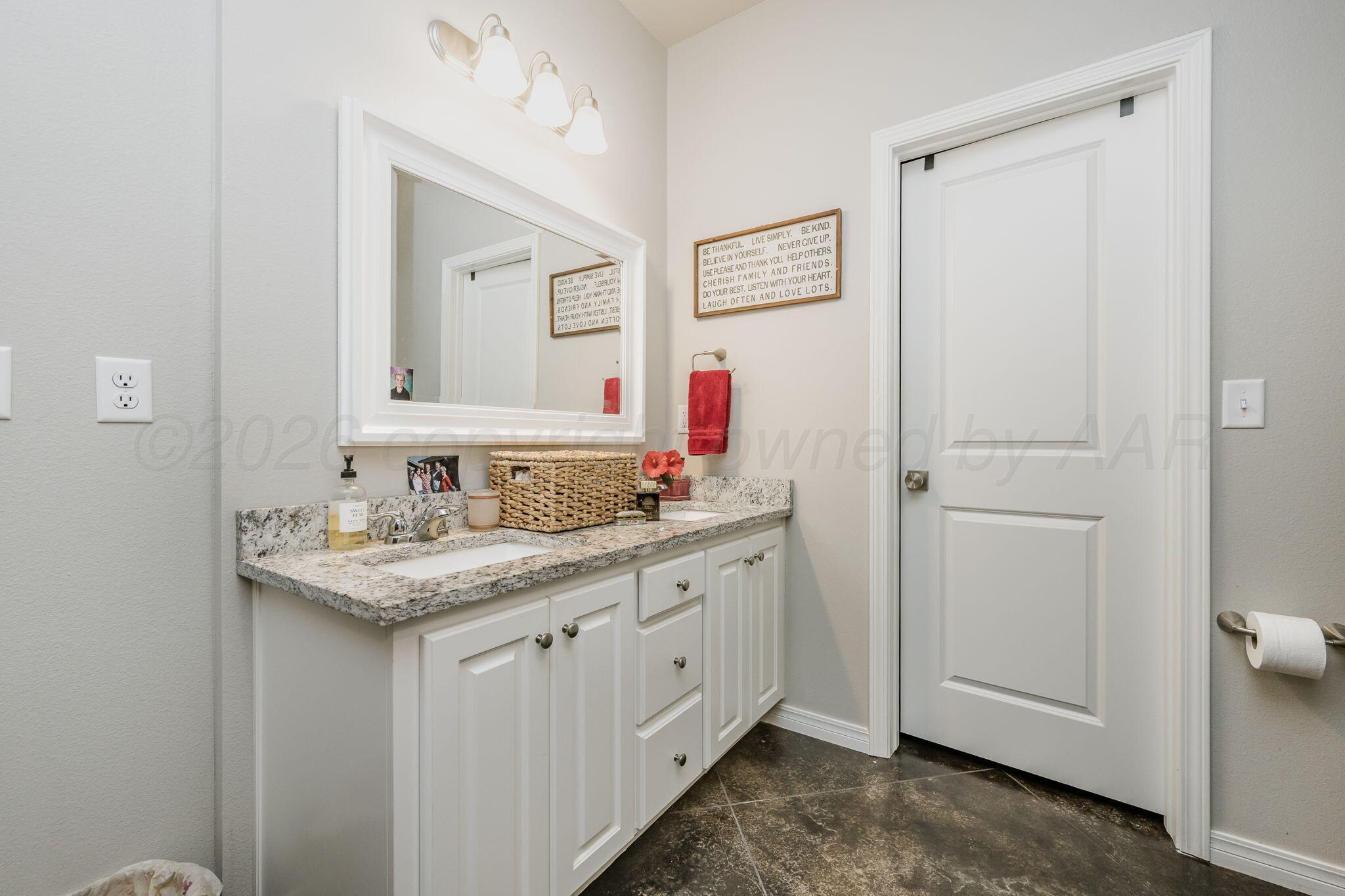 4504 Richardson Road Property Photo 15