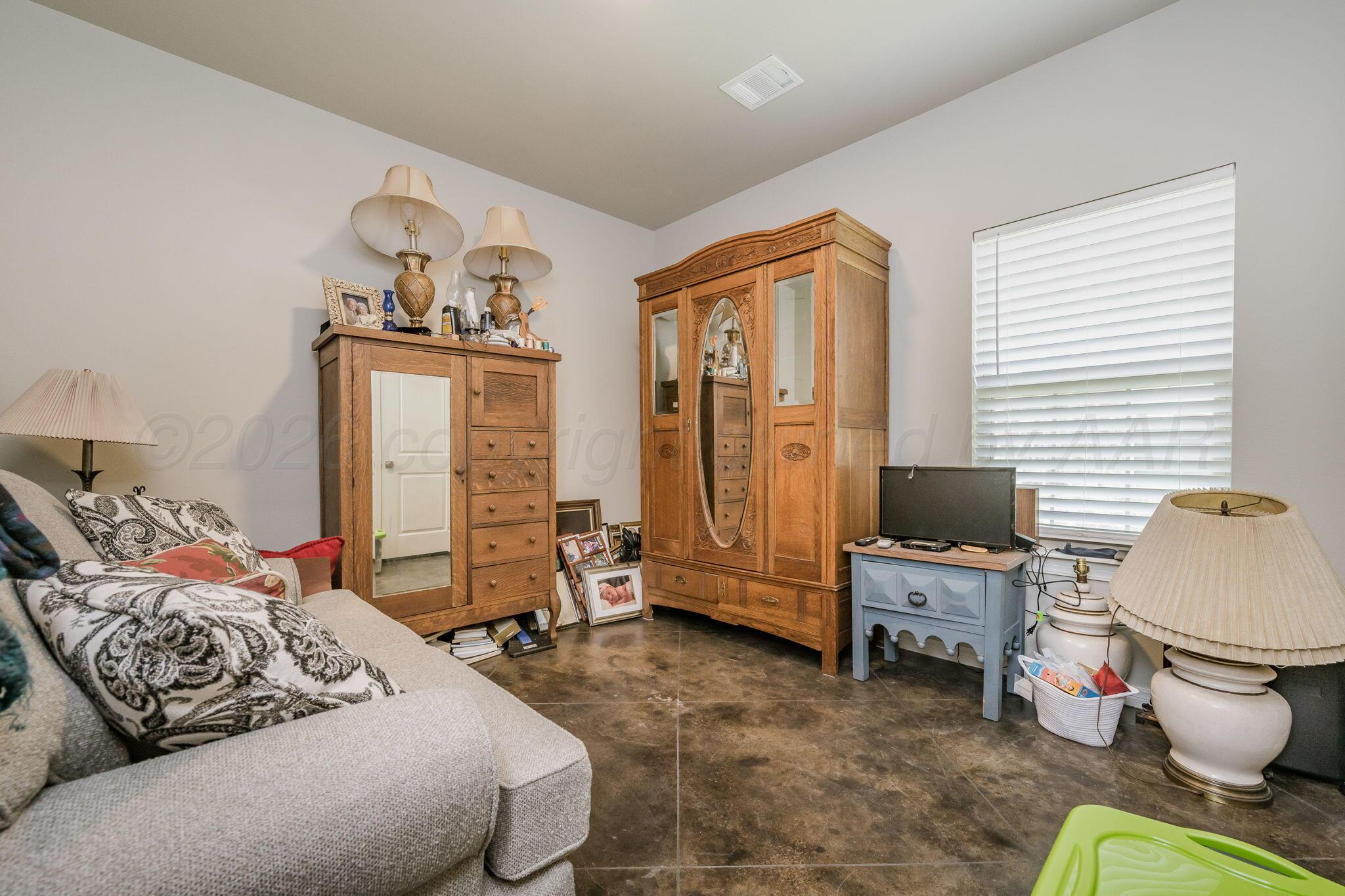 4504 Richardson Road Property Photo 16