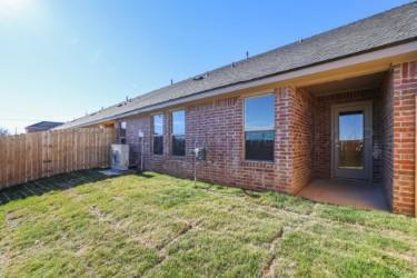 7617 Woodford Avenue Property Photo 22