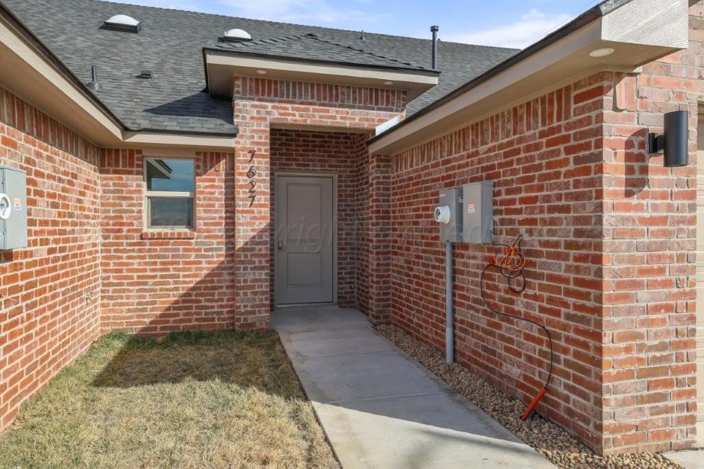 7627 WOODFORD Avenue Property Photo 1