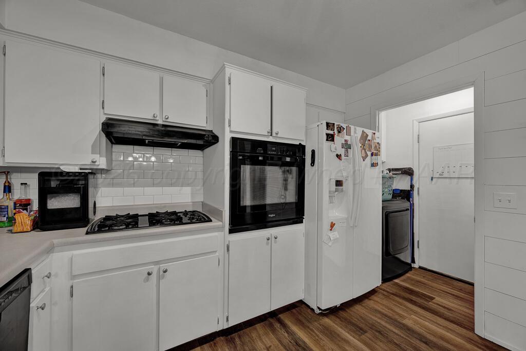 5304 Hillside Road Property Photo 14