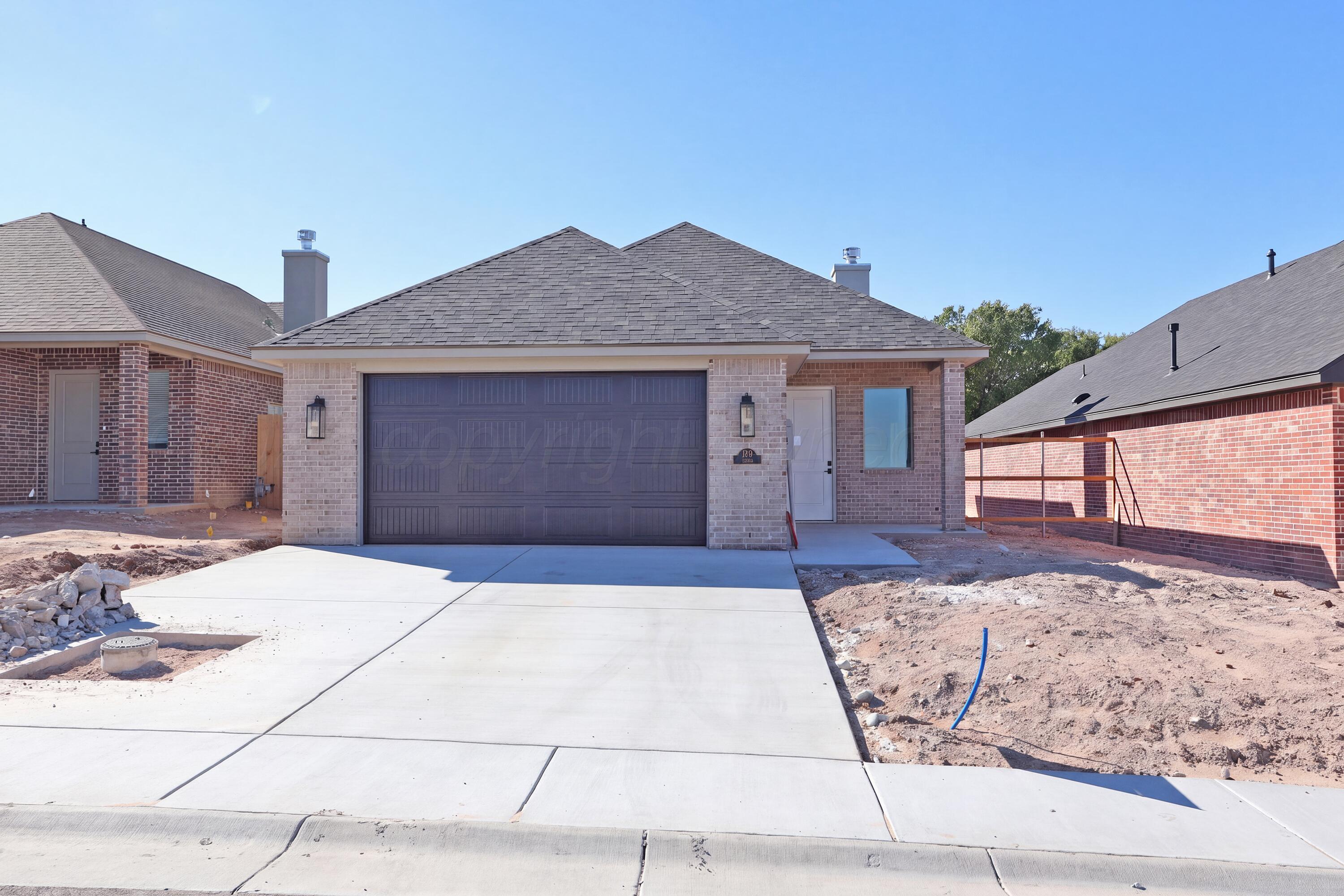 1205 Rosenda Lane Property Photo 3