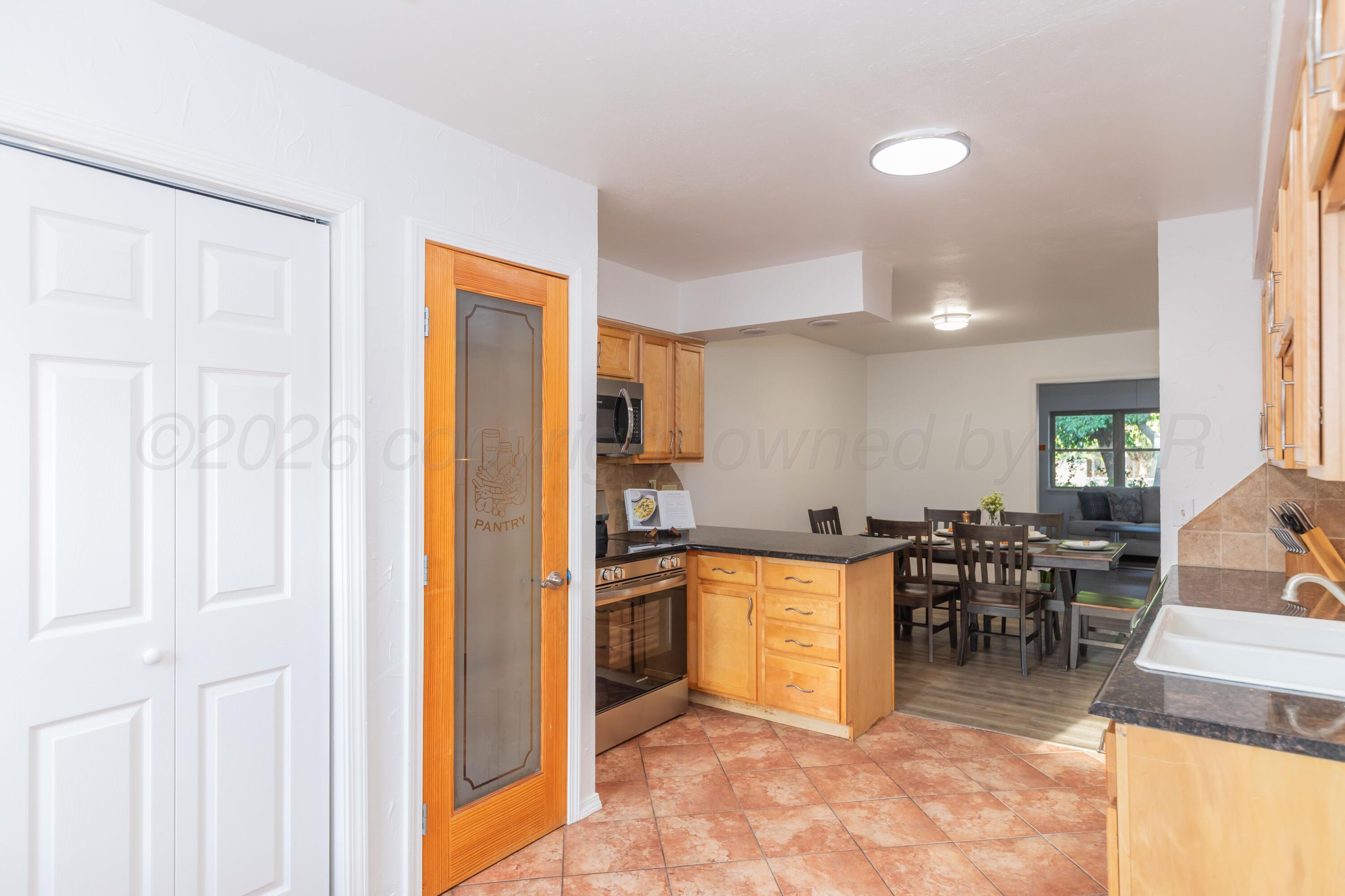 6925 Hurst Street Property Photo 14