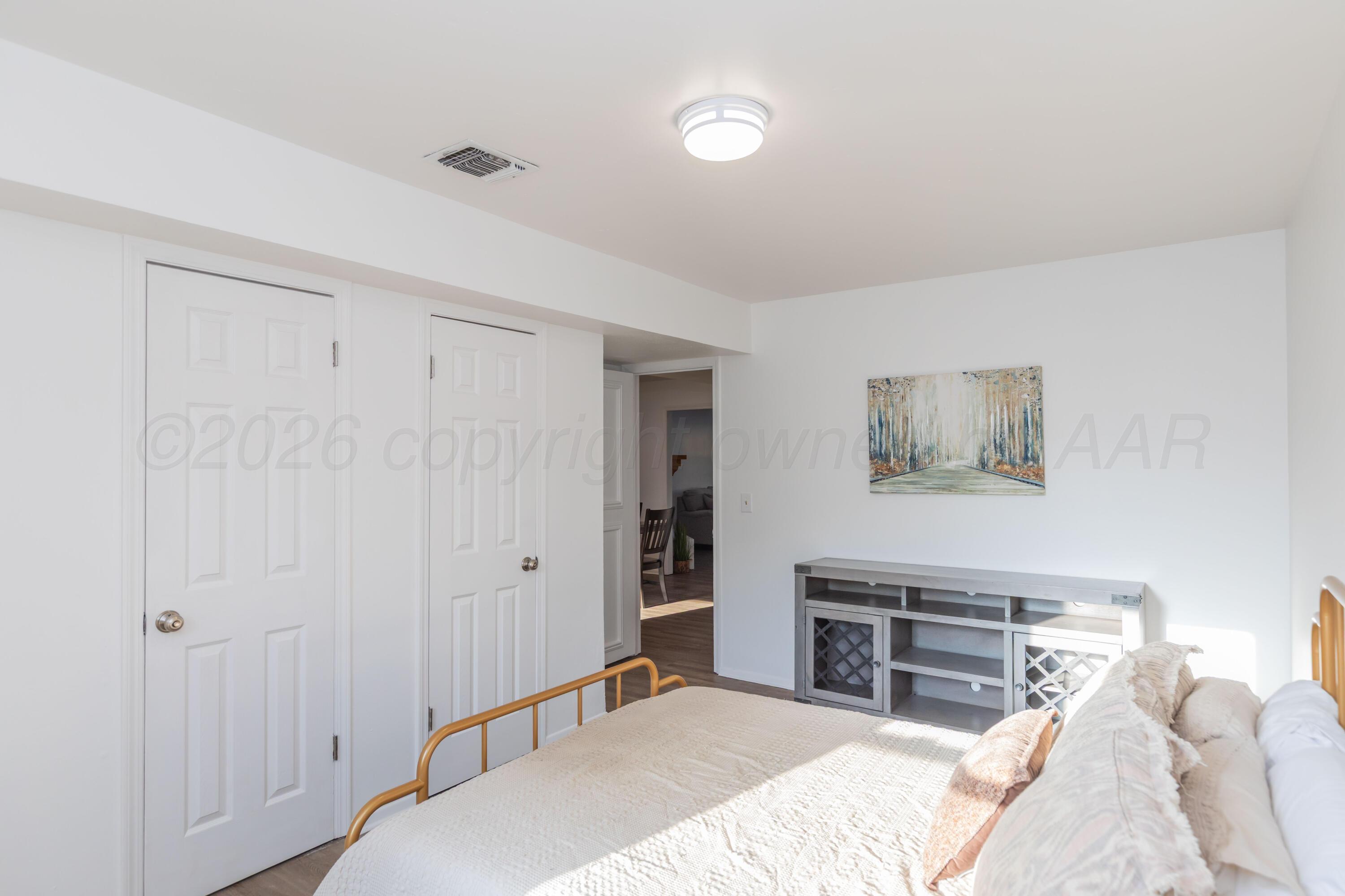 6925 Hurst Street Property Photo 19