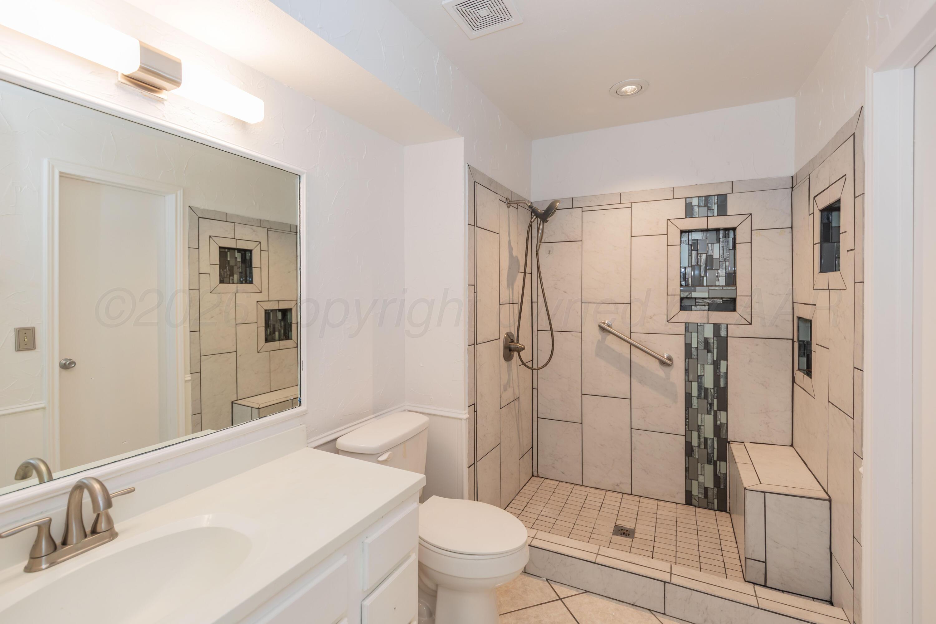 6925 Hurst Street Property Photo 24
