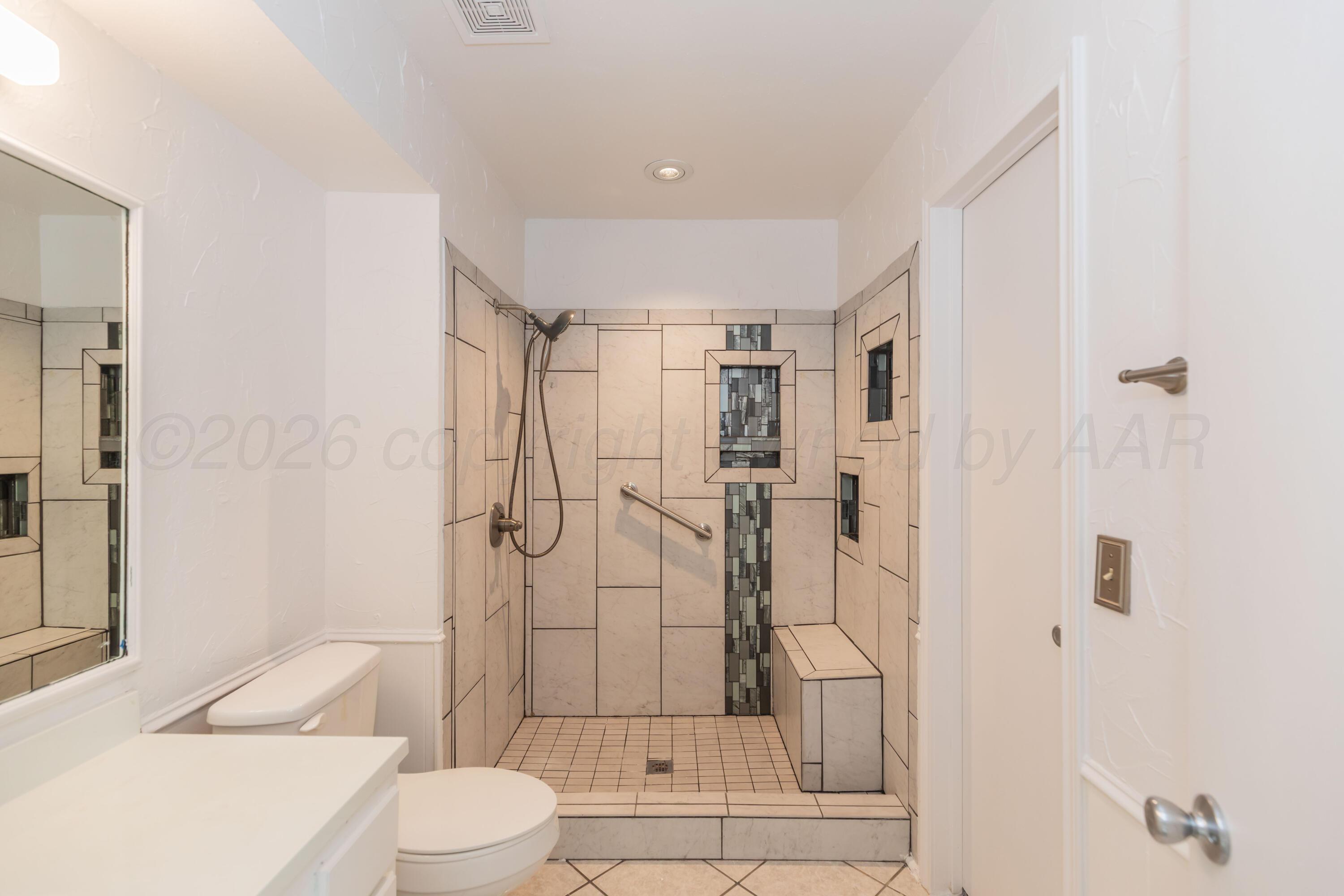6925 Hurst Street Property Photo 25