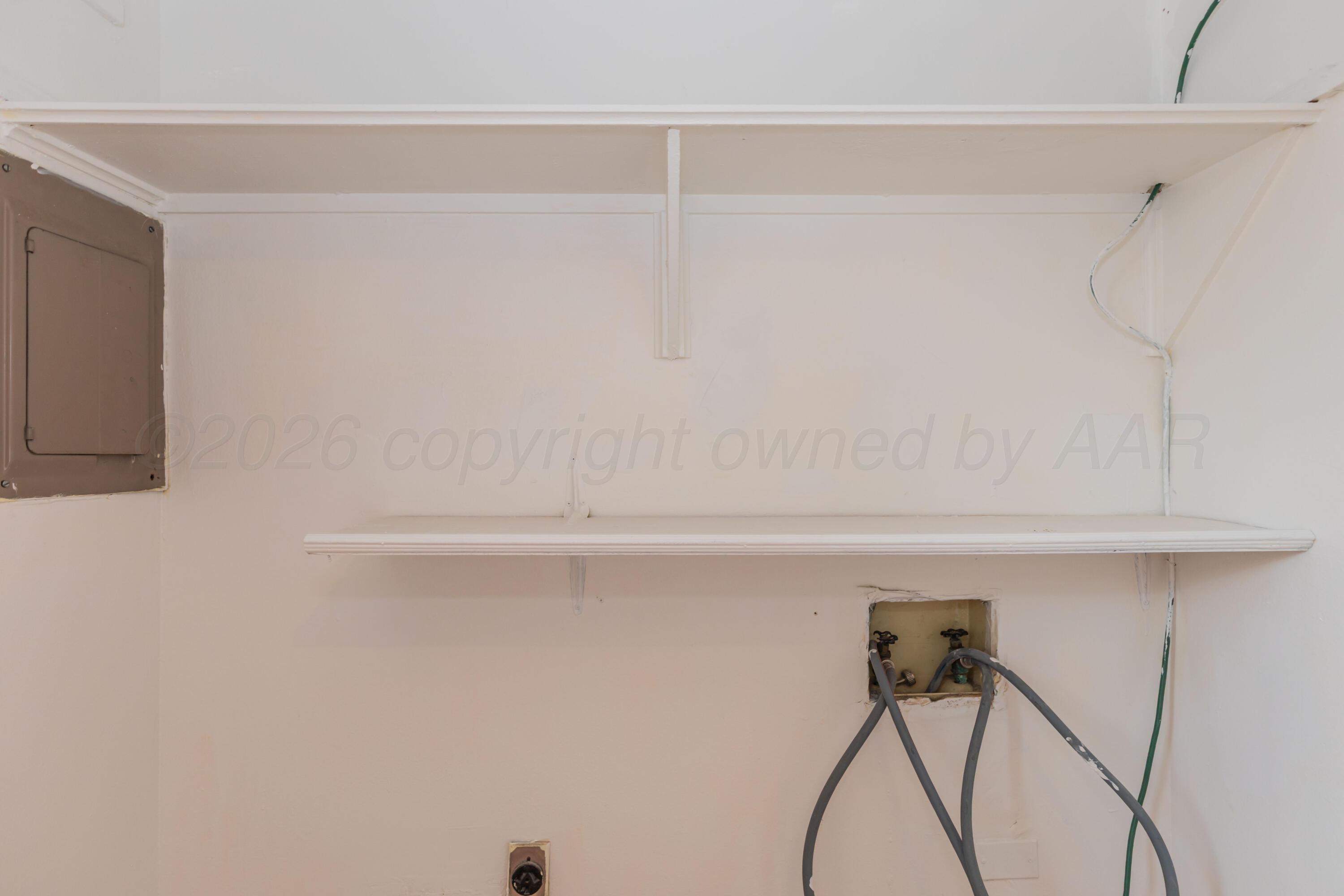6925 Hurst Street Property Photo 33