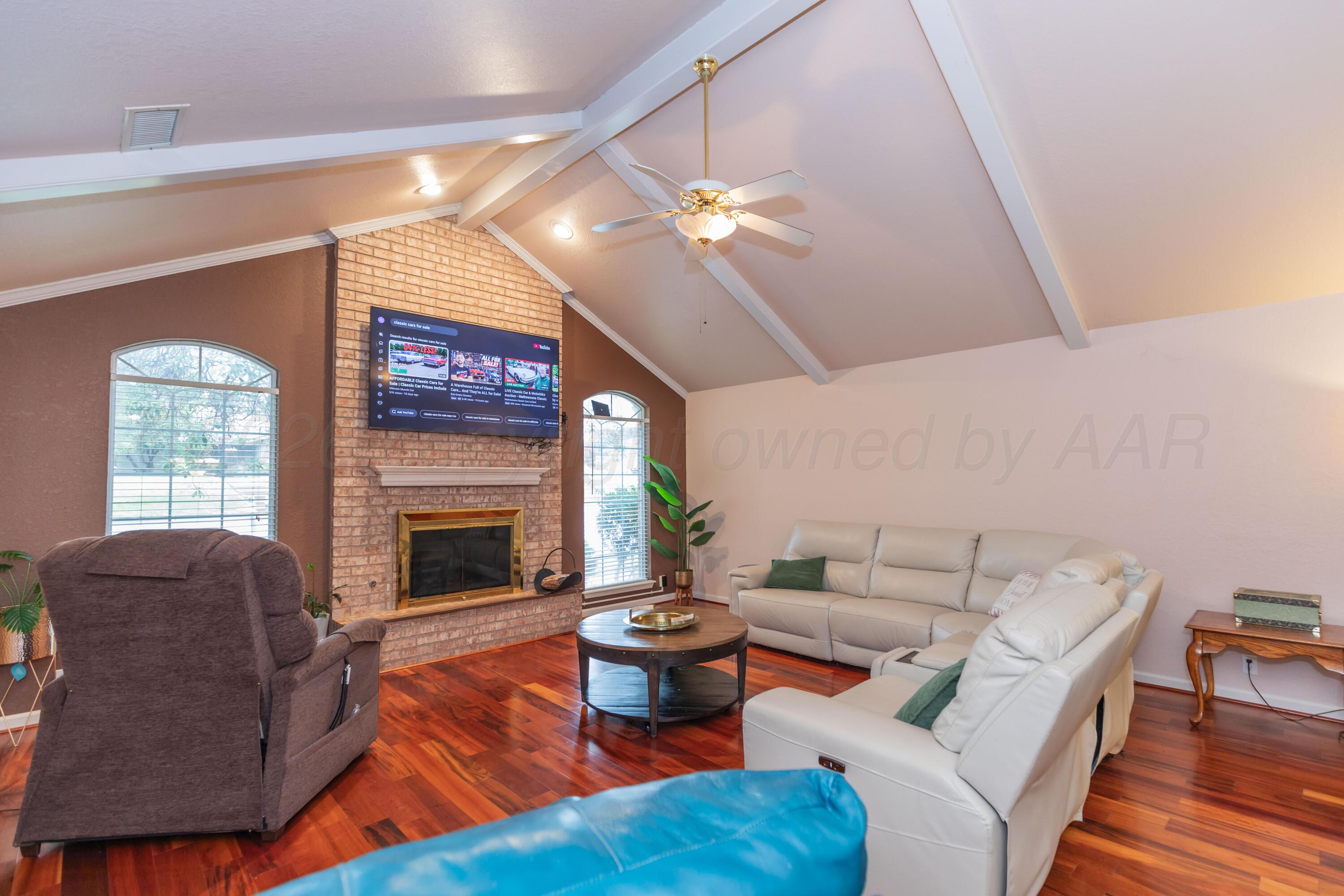7101 Smoketree Drive Property Photo 4