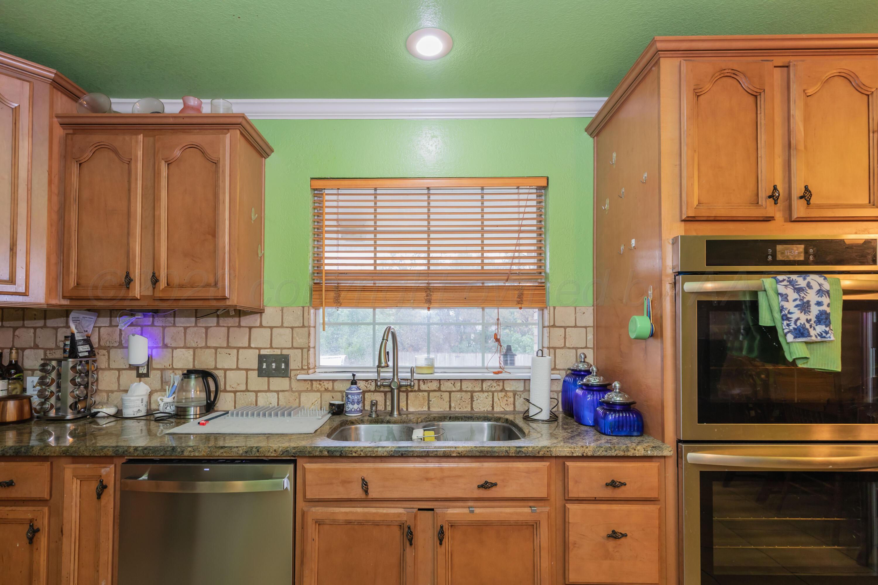 7101 Smoketree Drive Property Photo 8