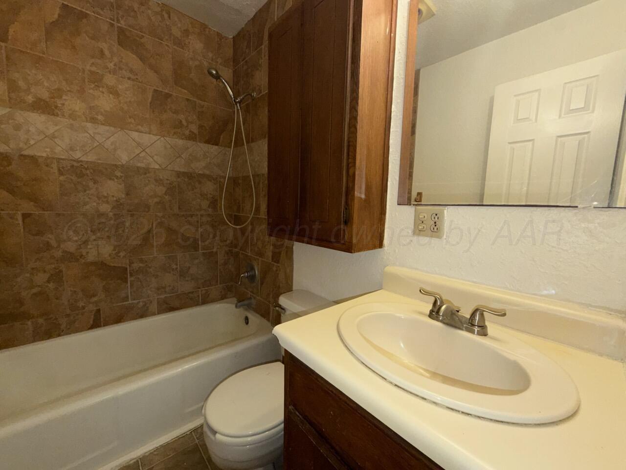 509 S Independence Street Property Photo 6