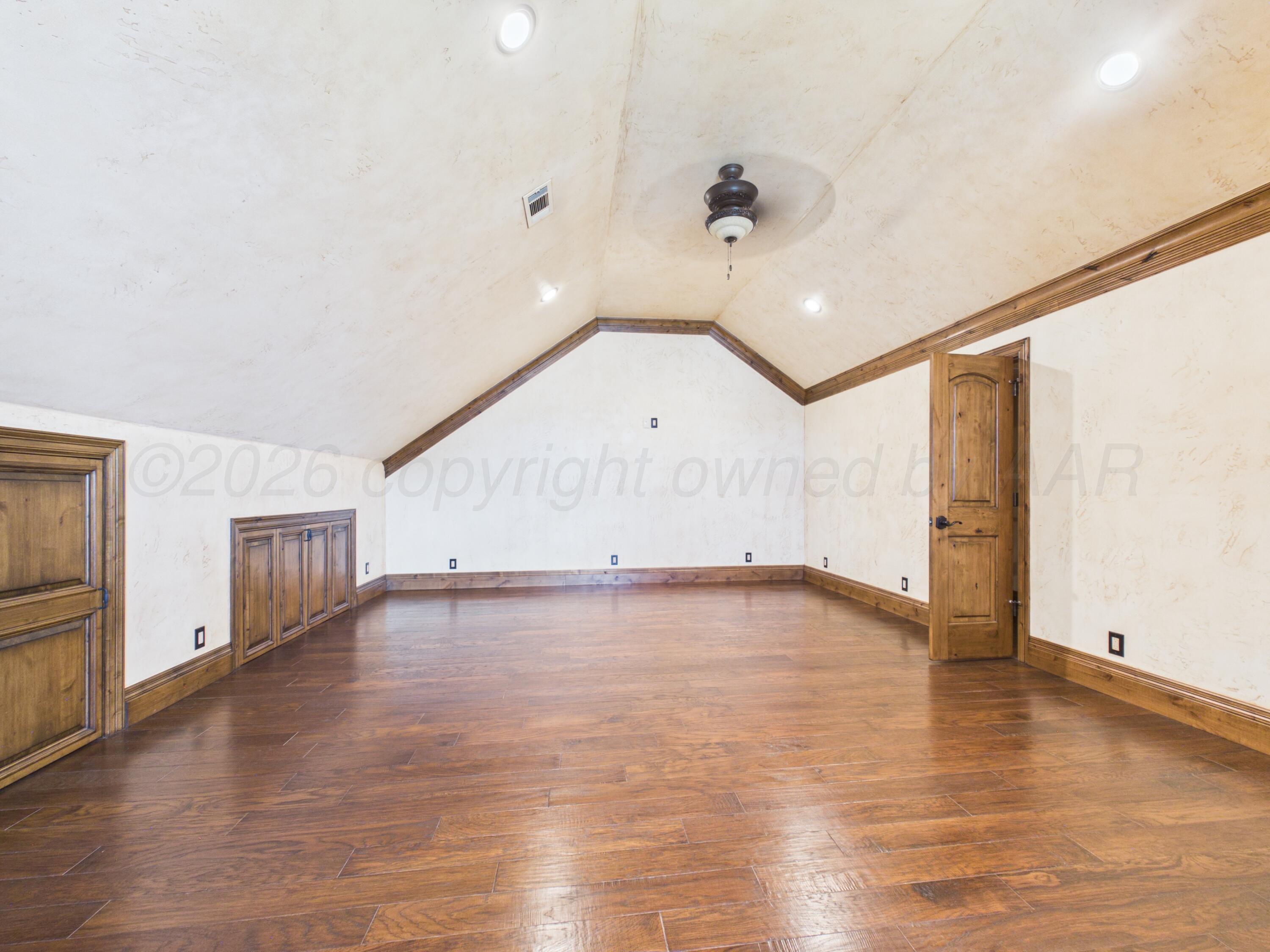 9810 Ashton Road Property Photo 27