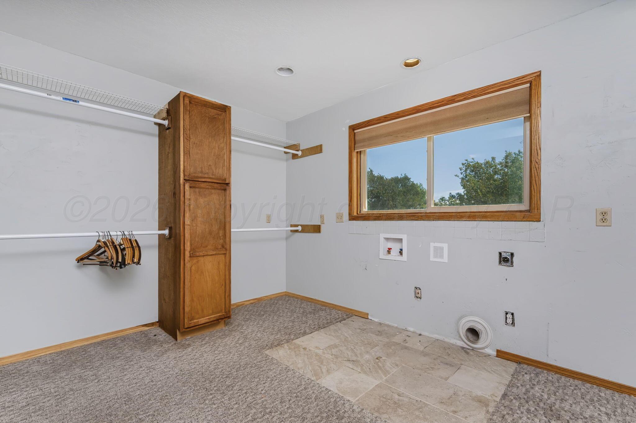 10 Didrickson Lane Property Photo 17