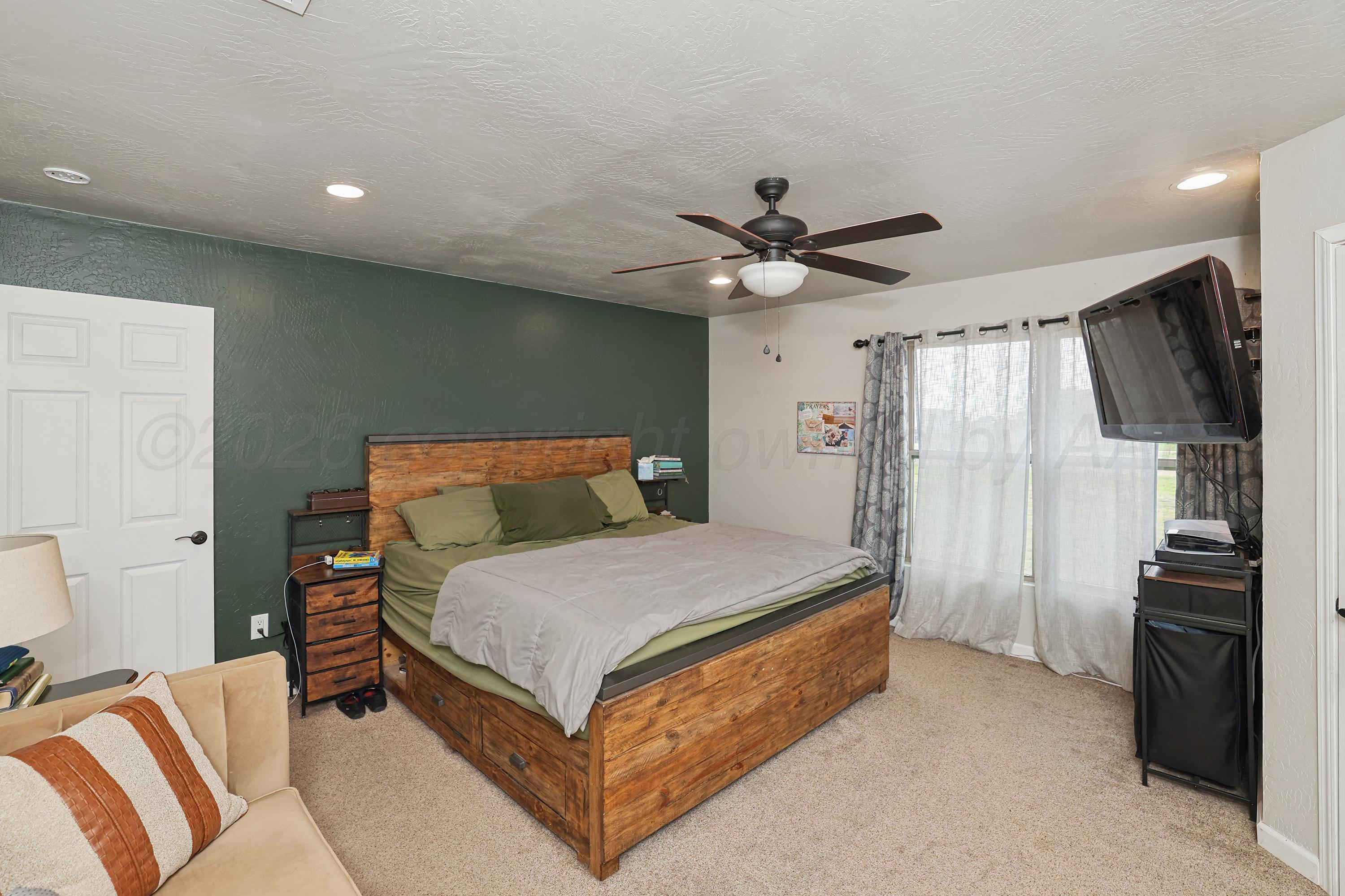 10100 Braden Drive Property Photo 6