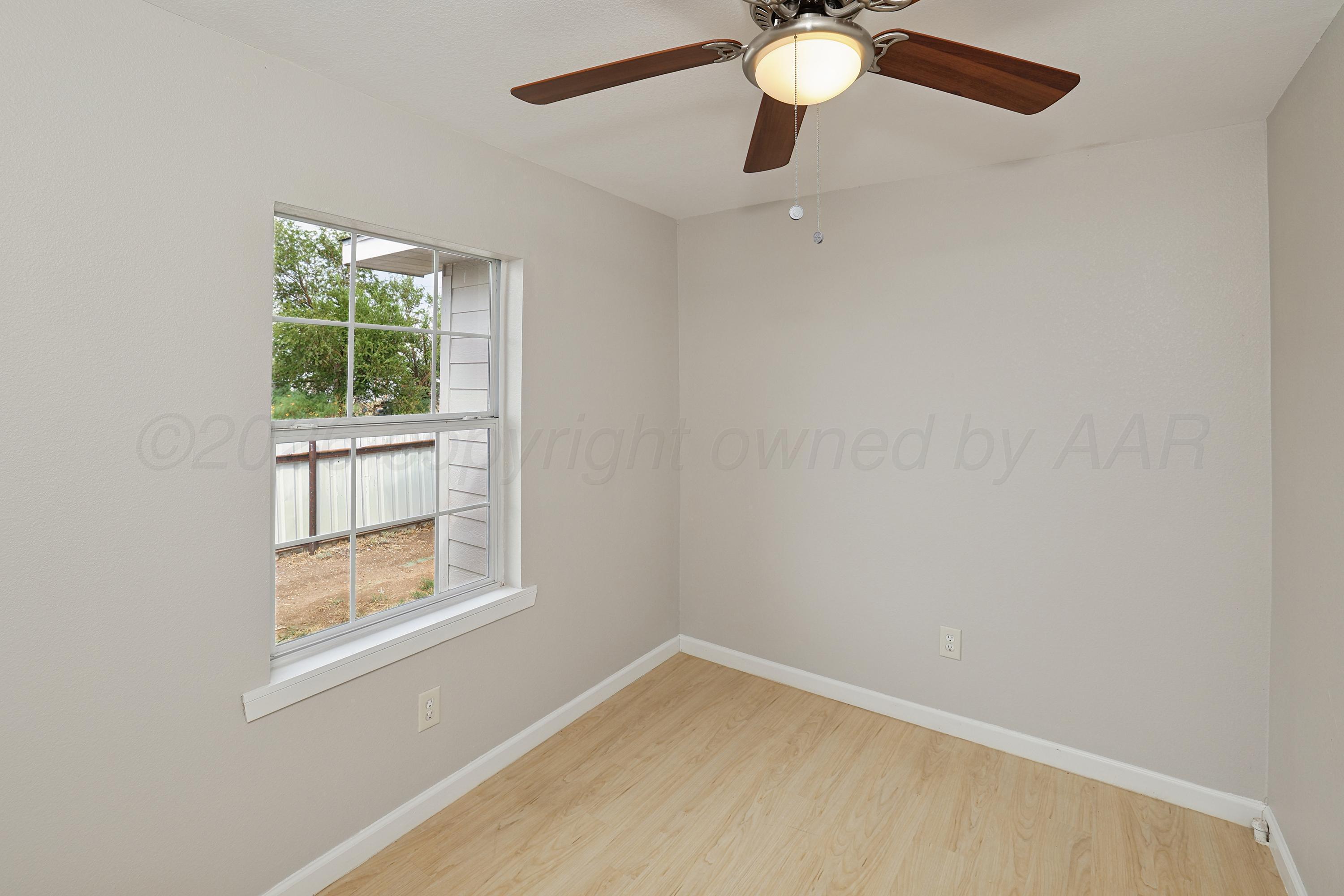 310 N Virginia Street Property Photo 20