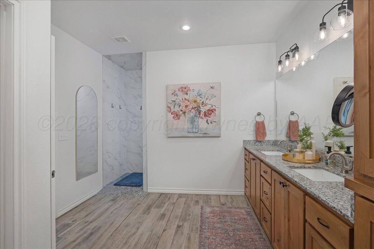 8804 Wedgewood Avenue Property Photo 21