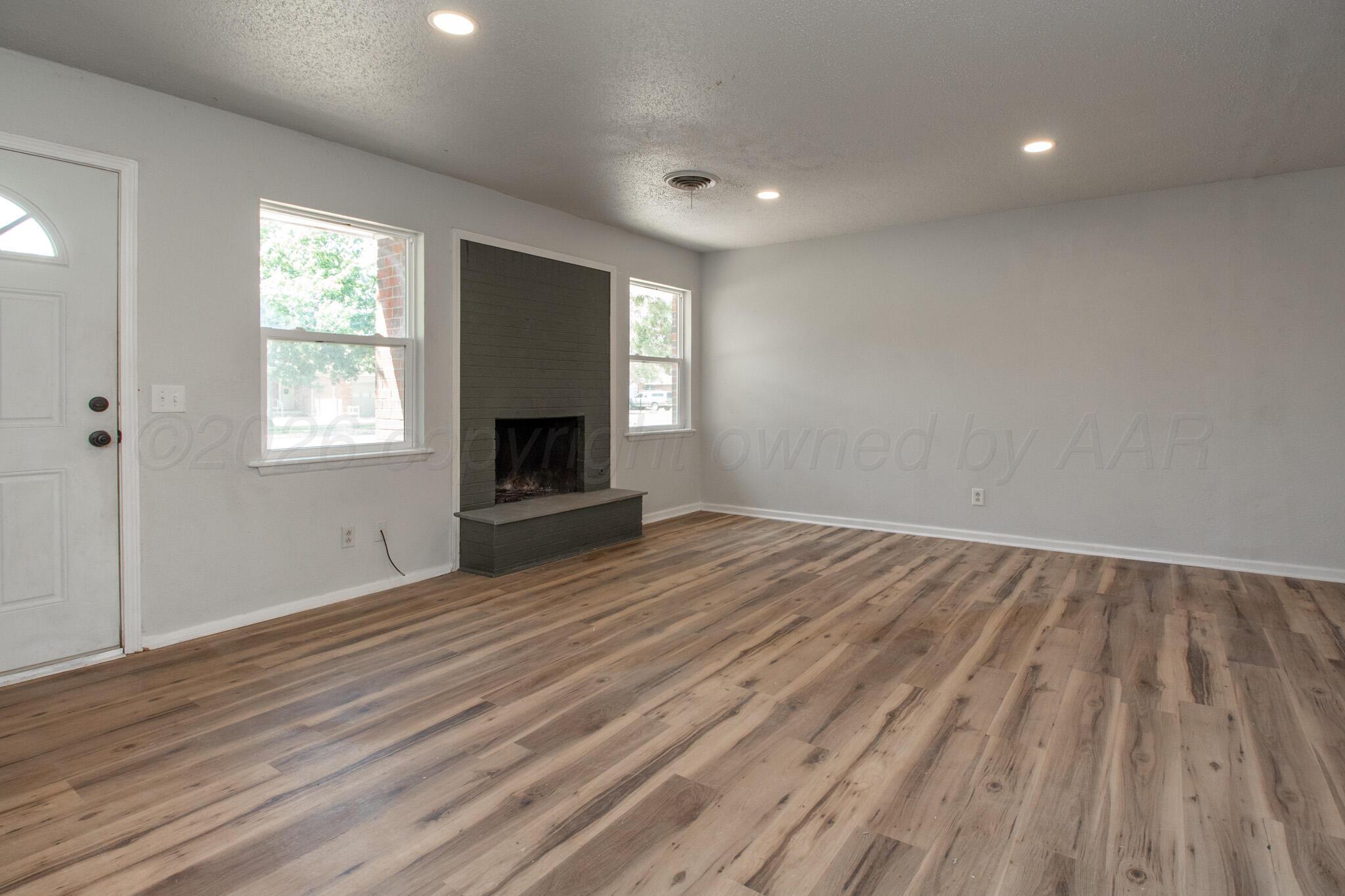 1323 Smiley Street Property Photo 2