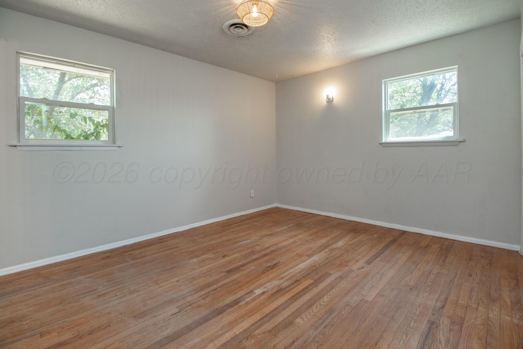 1323 Smiley Street Property Photo 11