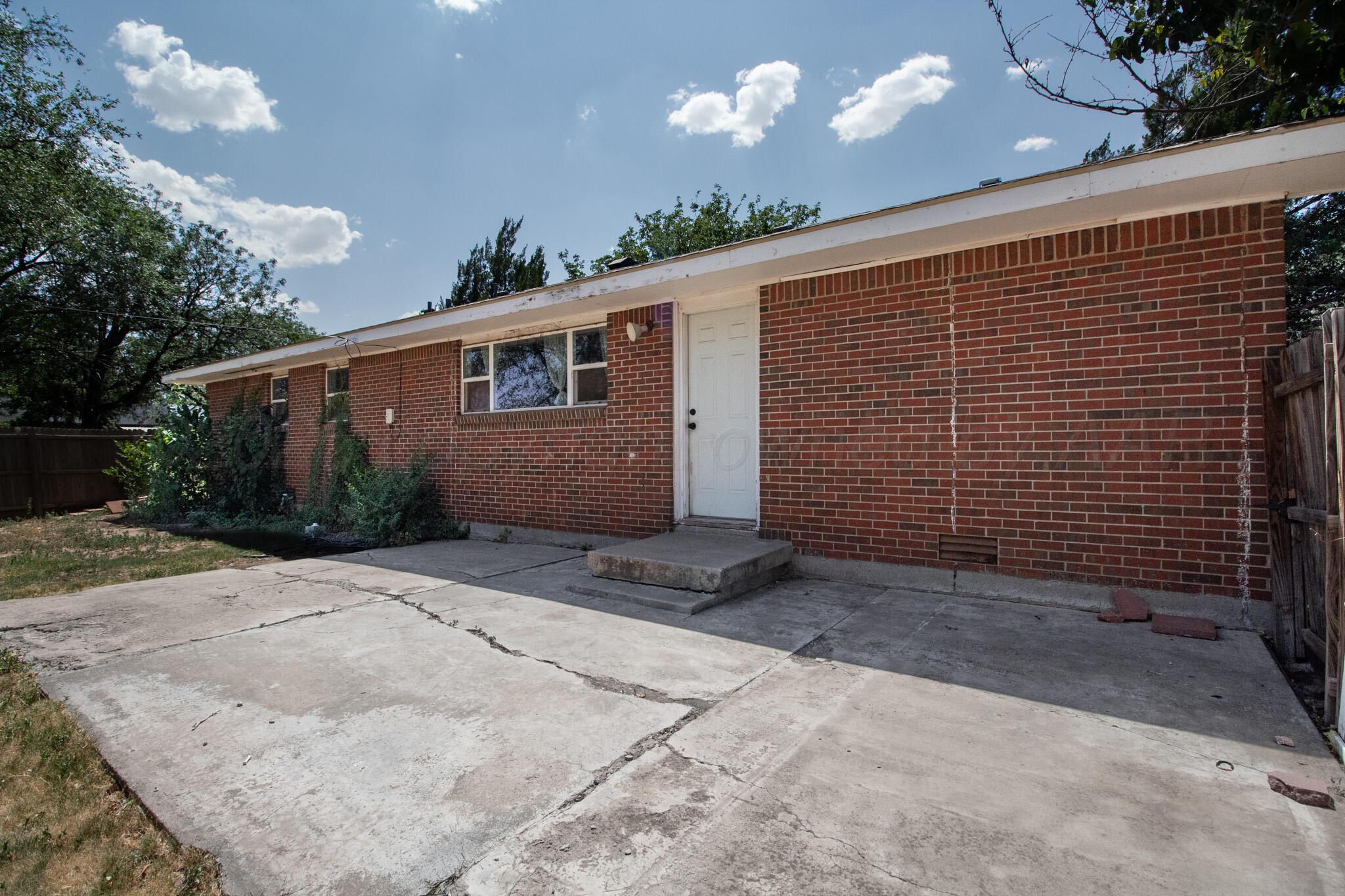 1323 Smiley Street Property Photo 16
