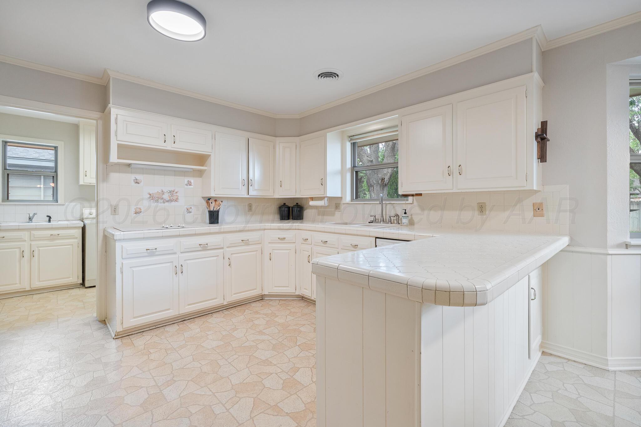 3801 Carlton Drive Property Photo 12