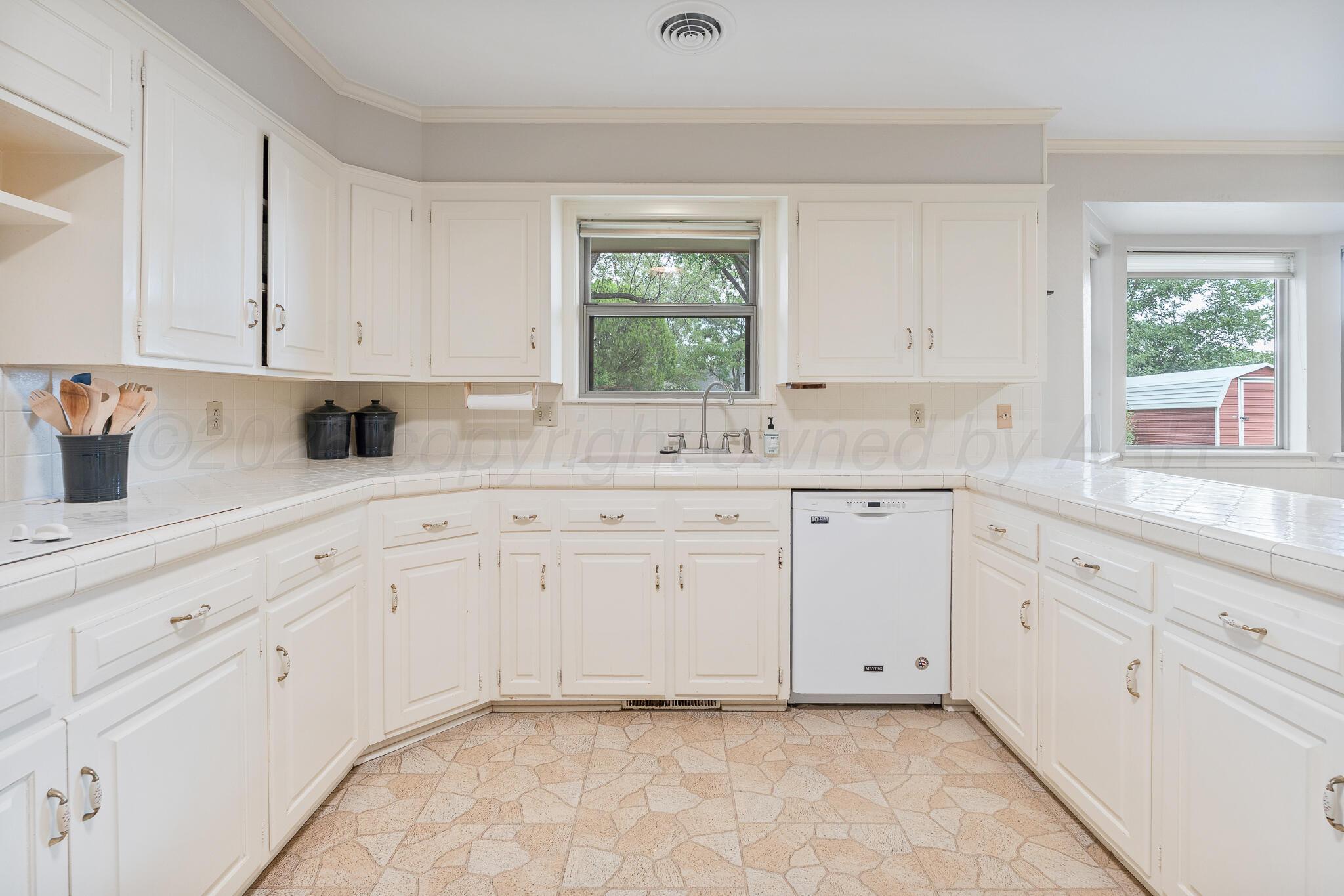 3801 Carlton Drive Property Photo 13