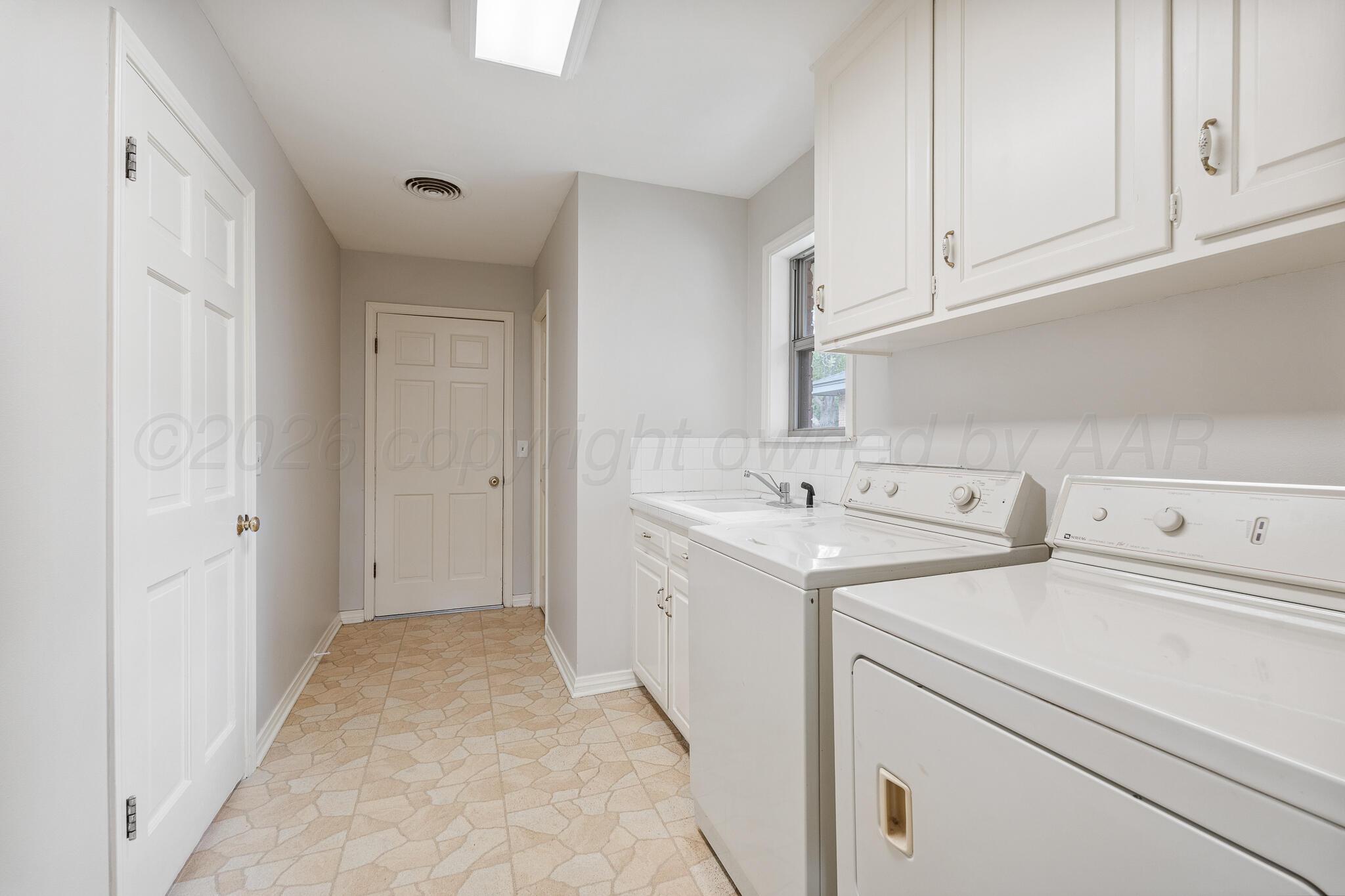3801 Carlton Drive Property Photo 18