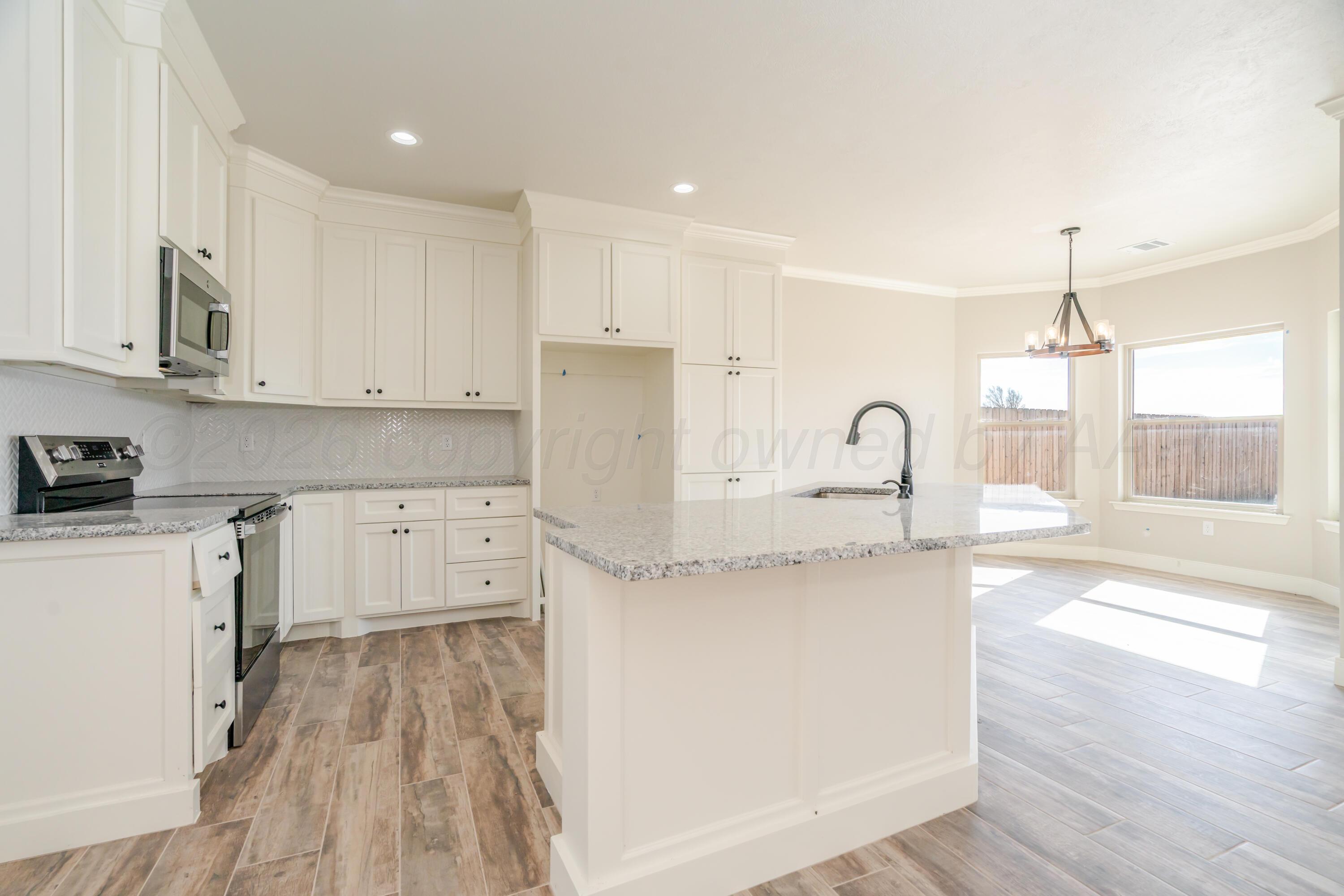 1710 Northridge Street Property Photo 7