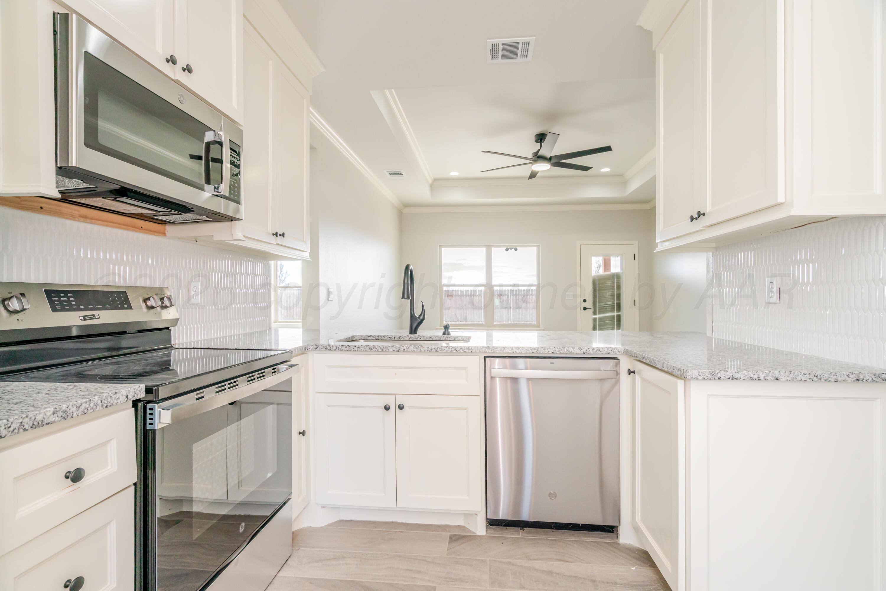 1714 Northridge Street Property Photo 7