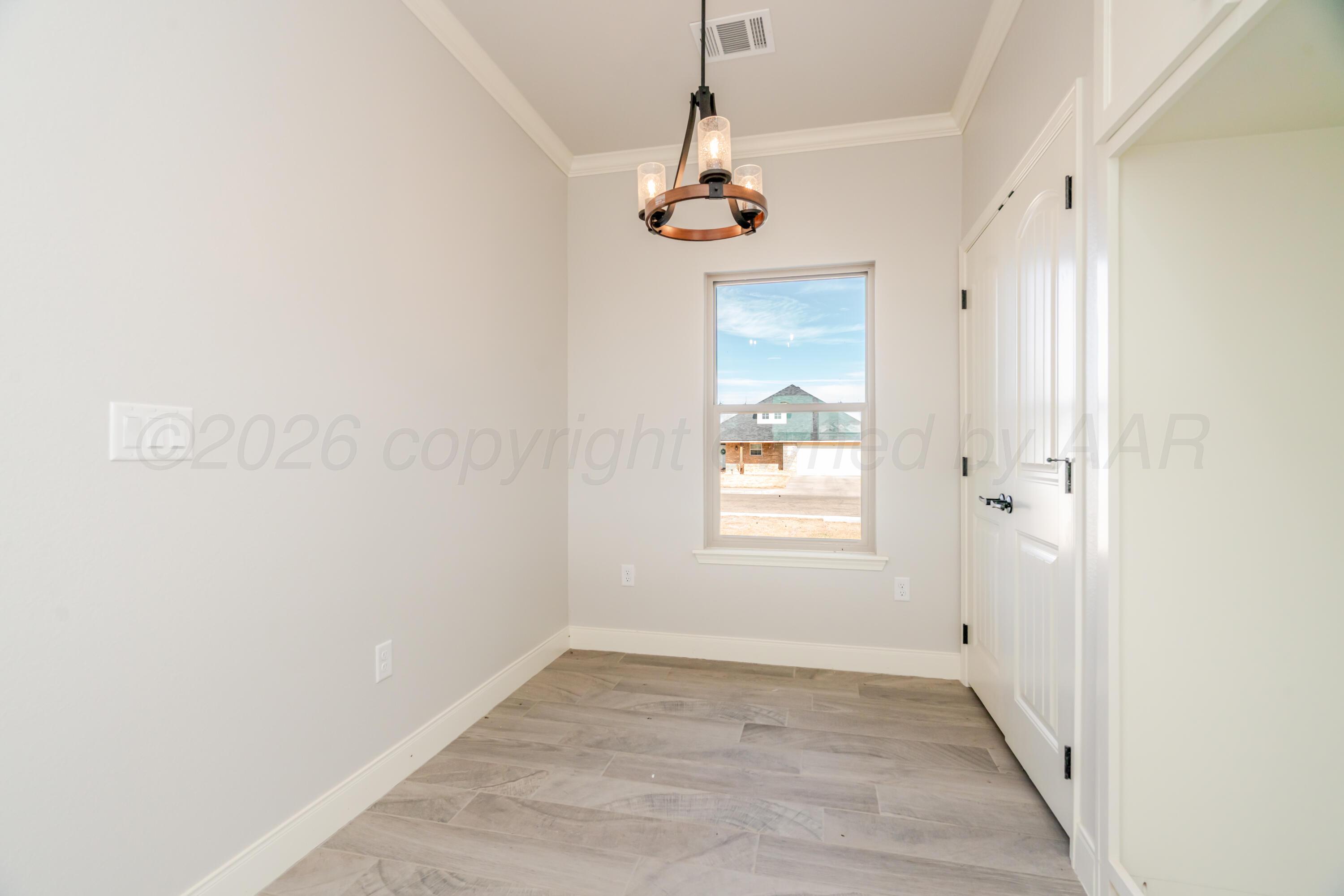 1714 Northridge Street Property Photo 8