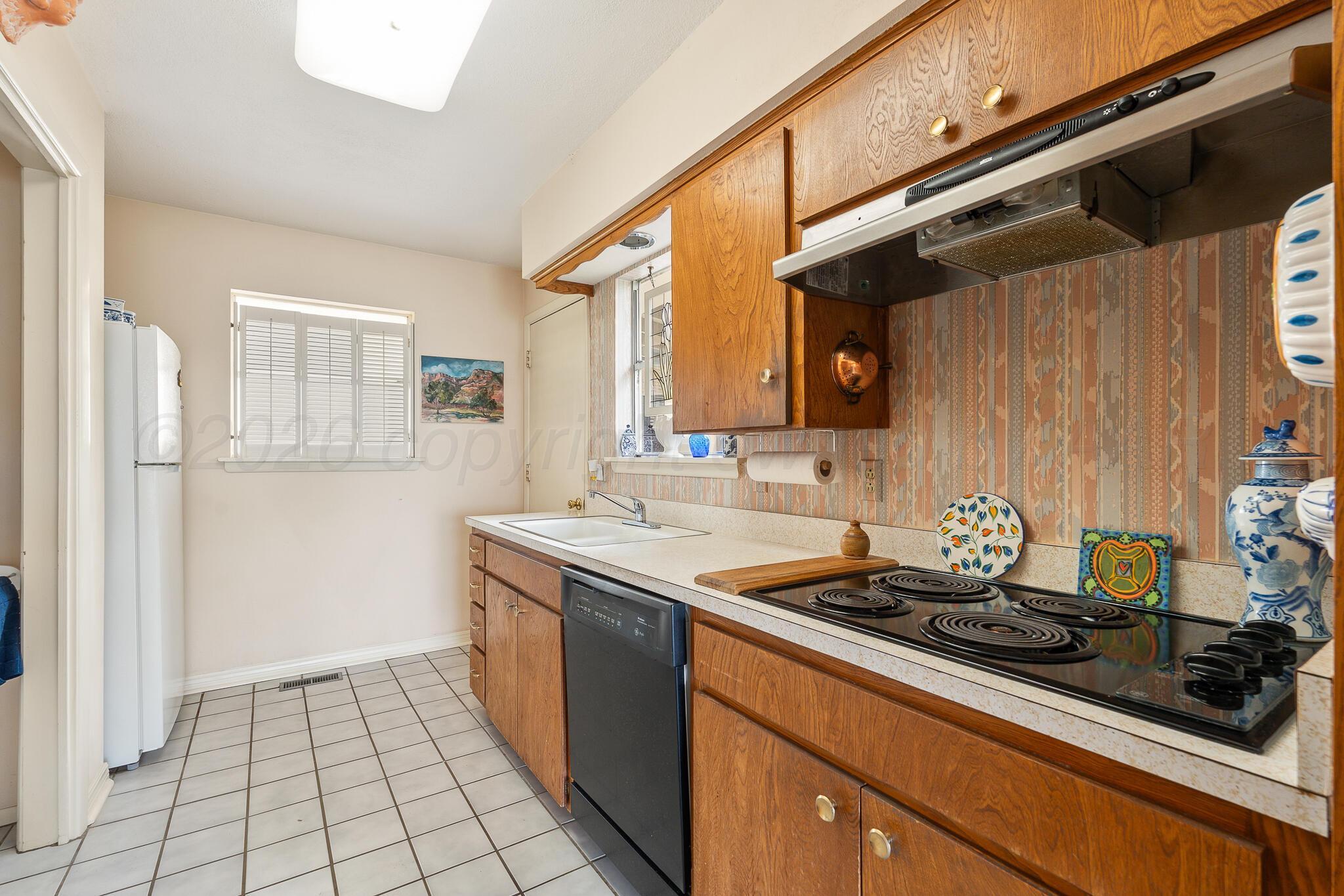 122 Dolphin Terrace Property Photo 30