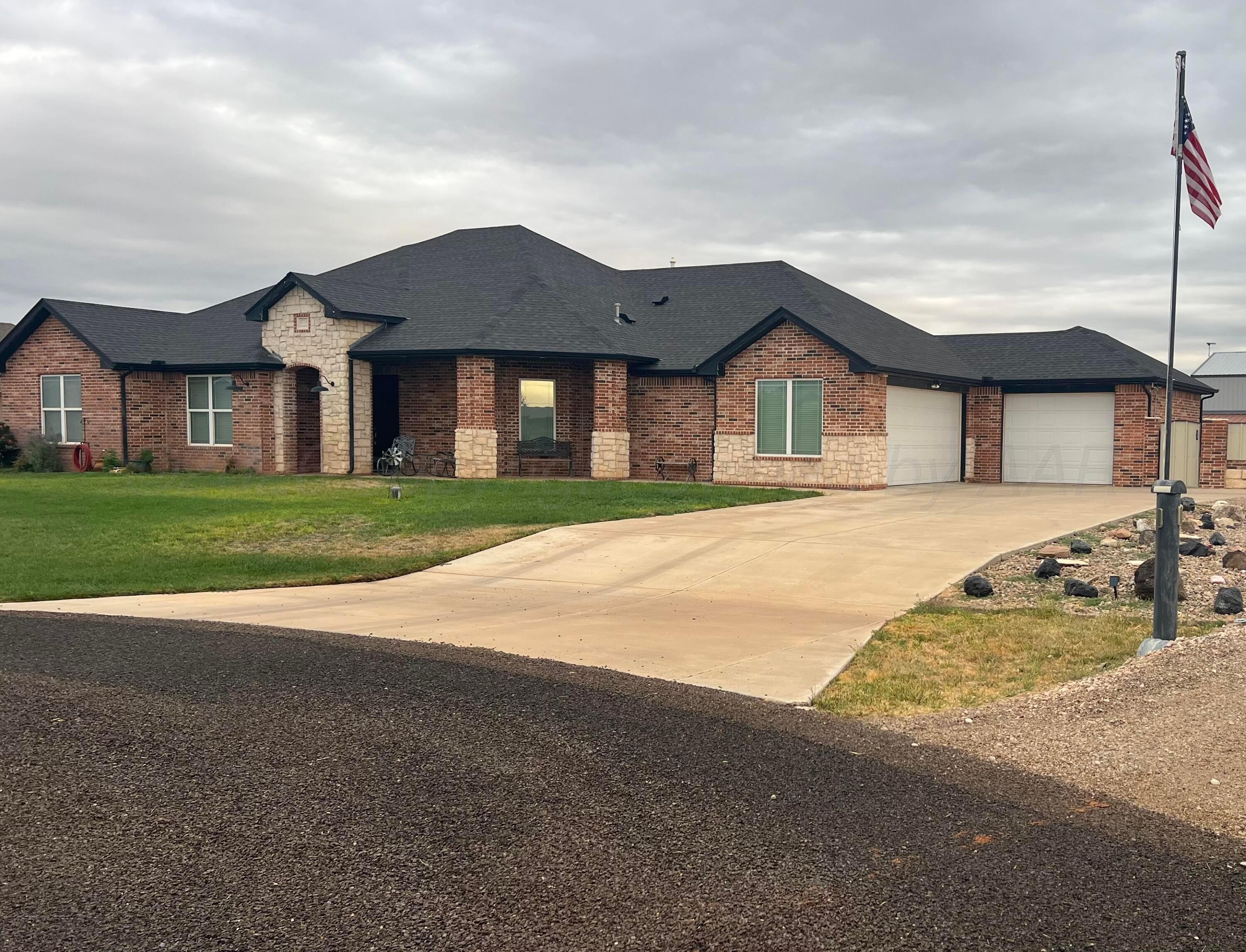 8714 Paintbrush Drive Property Photo 1