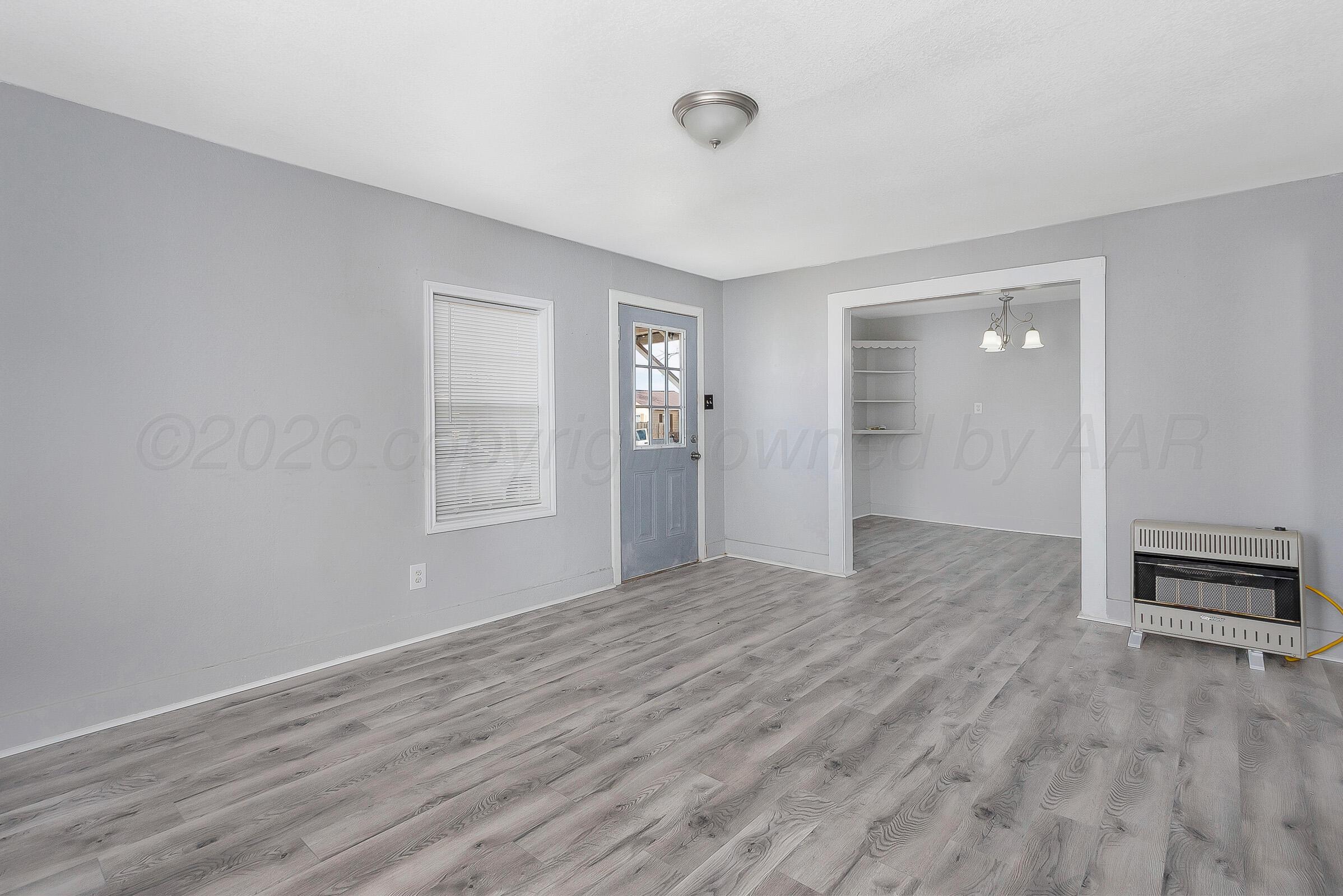 420 N Nelson Street Property Photo 2