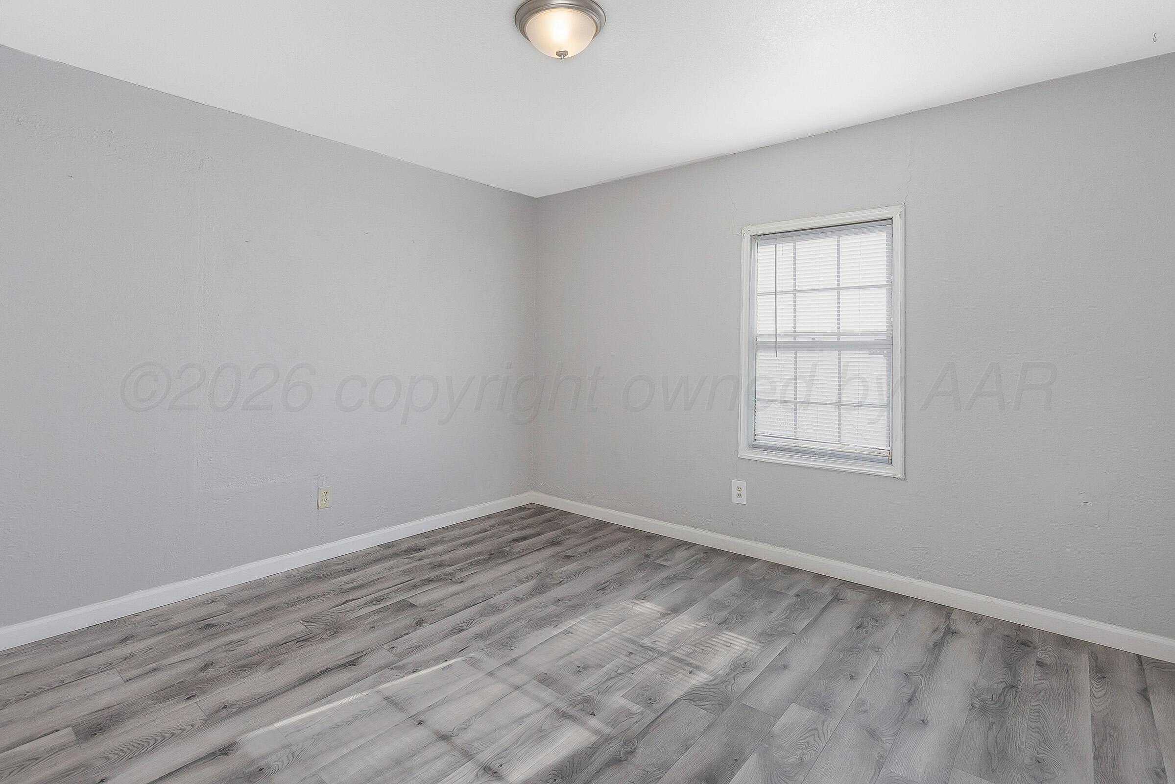 420 N Nelson Street Property Photo 3
