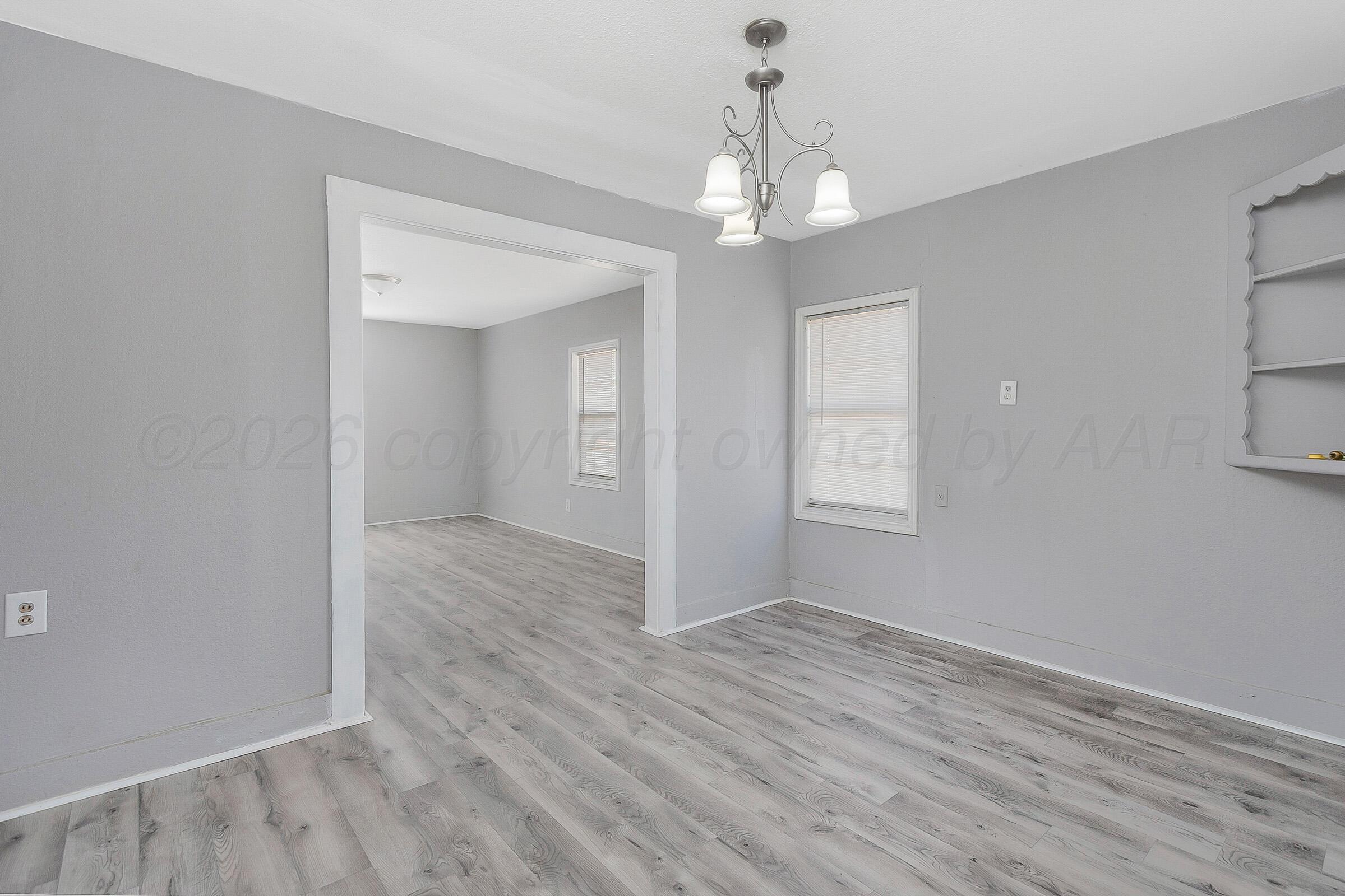 420 N Nelson Street Property Photo 6