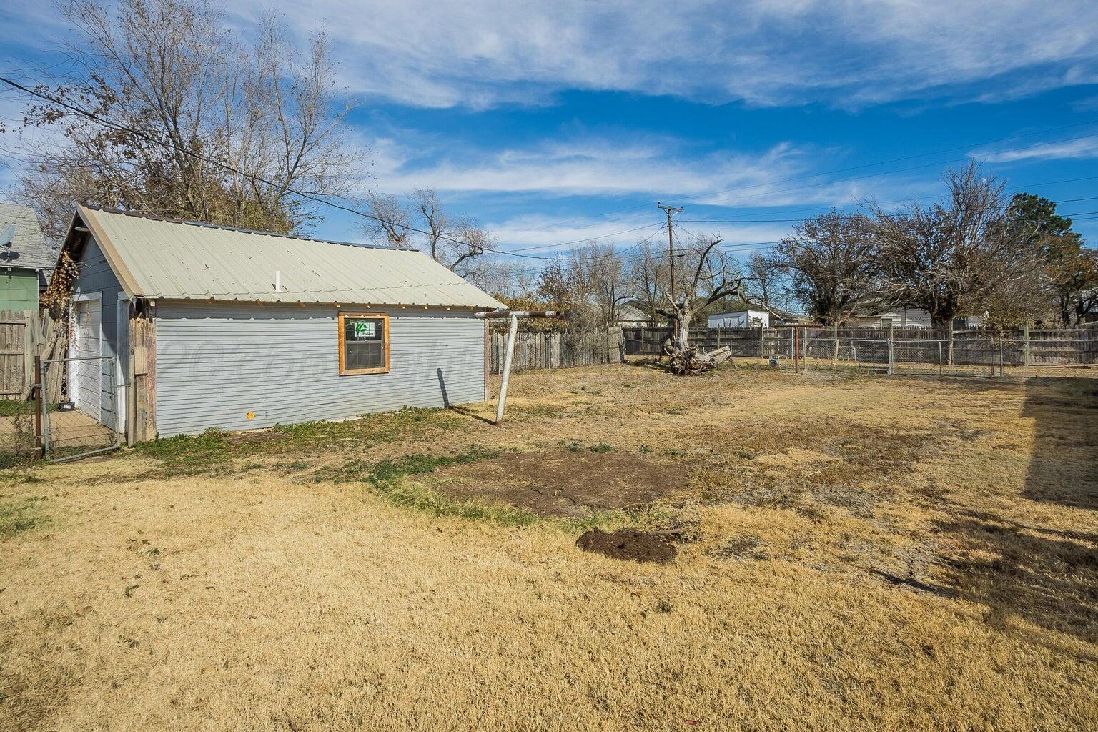 420 N Nelson Street Property Photo 14