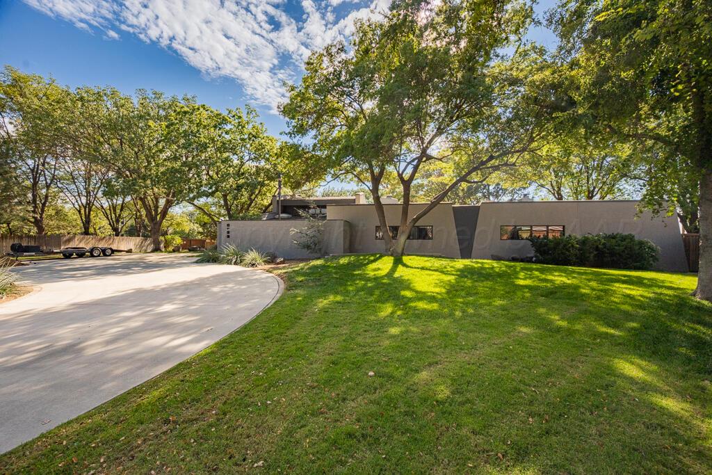 2615 Juniper Drive Property Photo 3