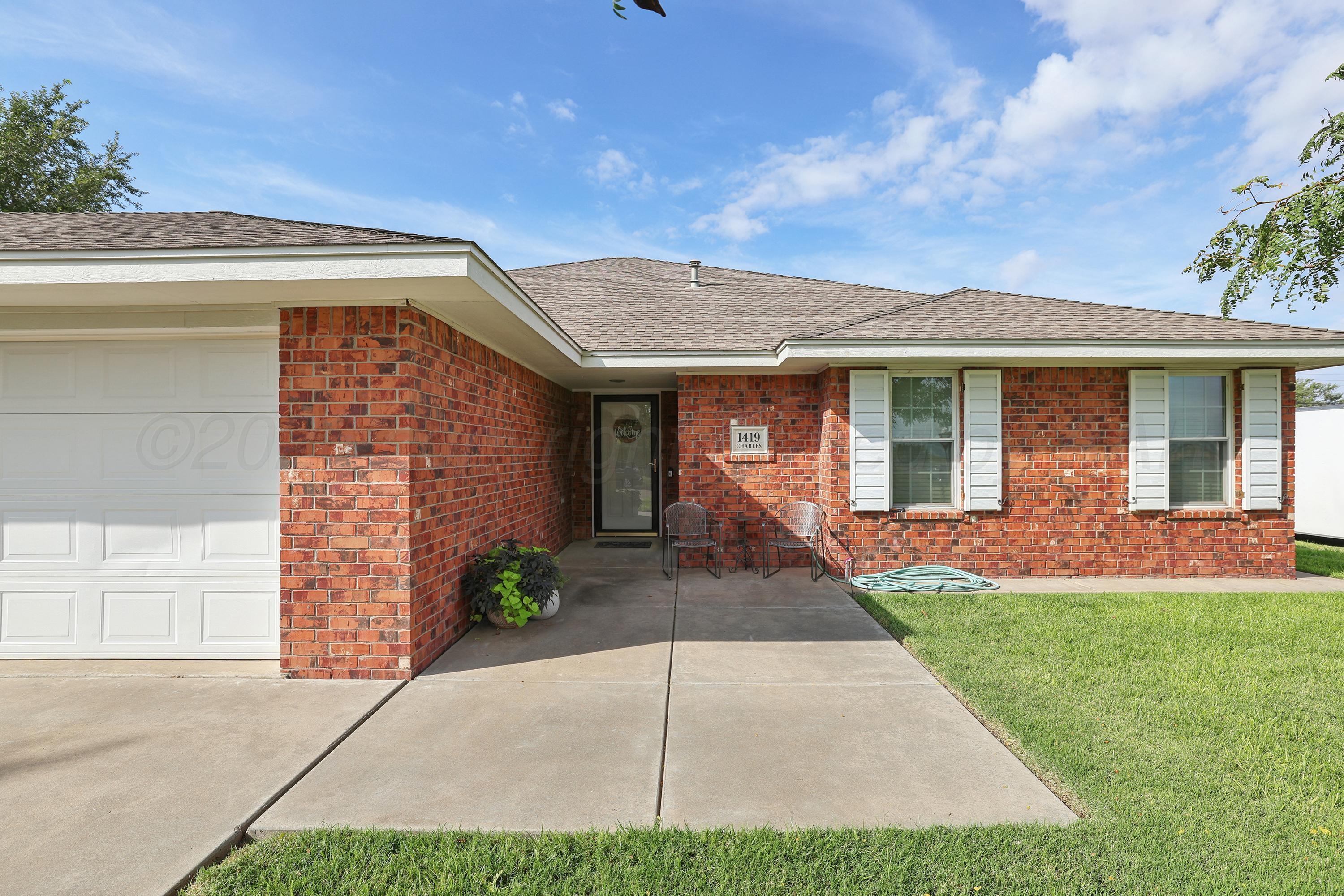 1419 Charles Avenue Property Photo 1